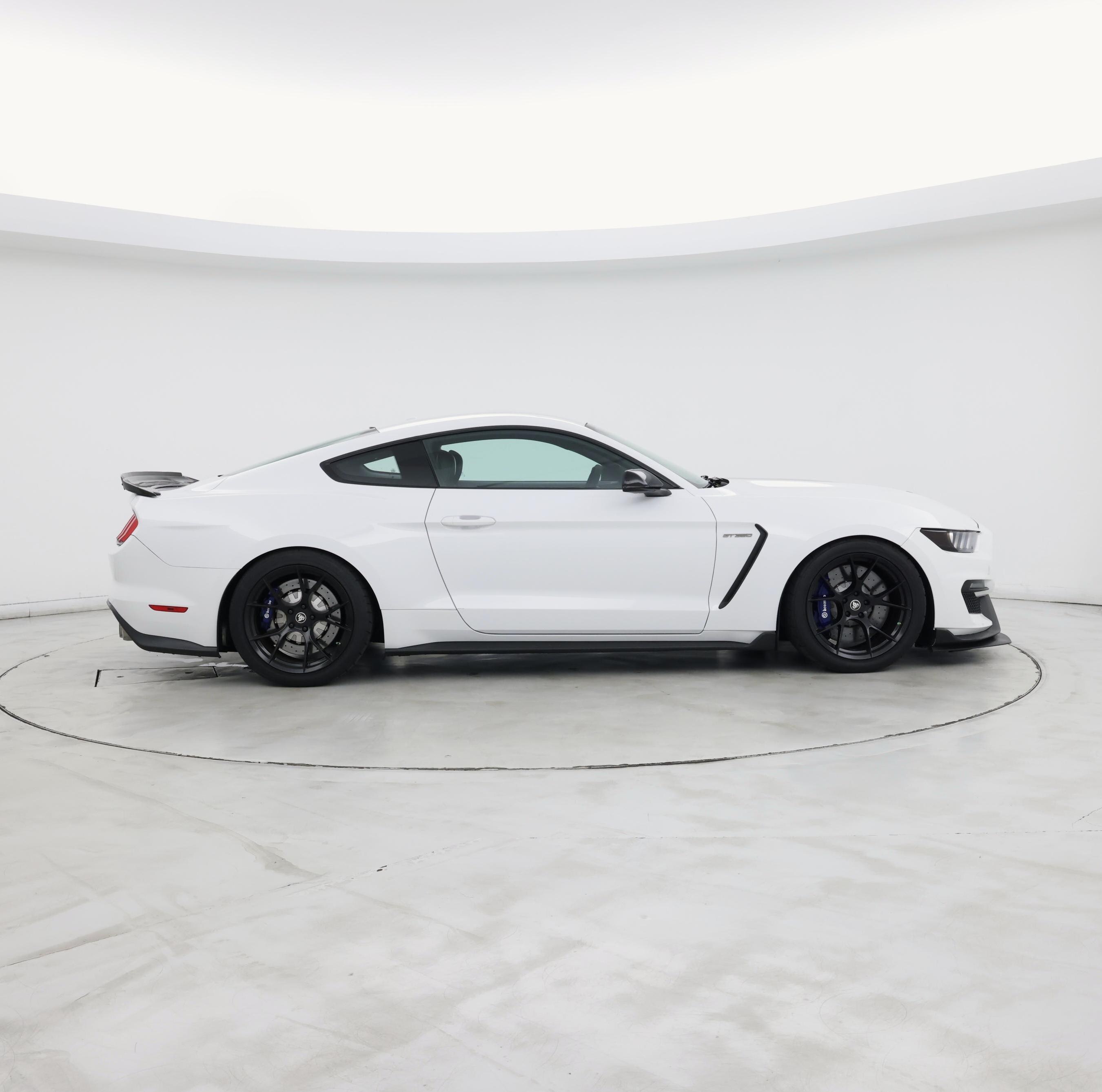 Thumbnail: 2016 Ford Mustang - 7