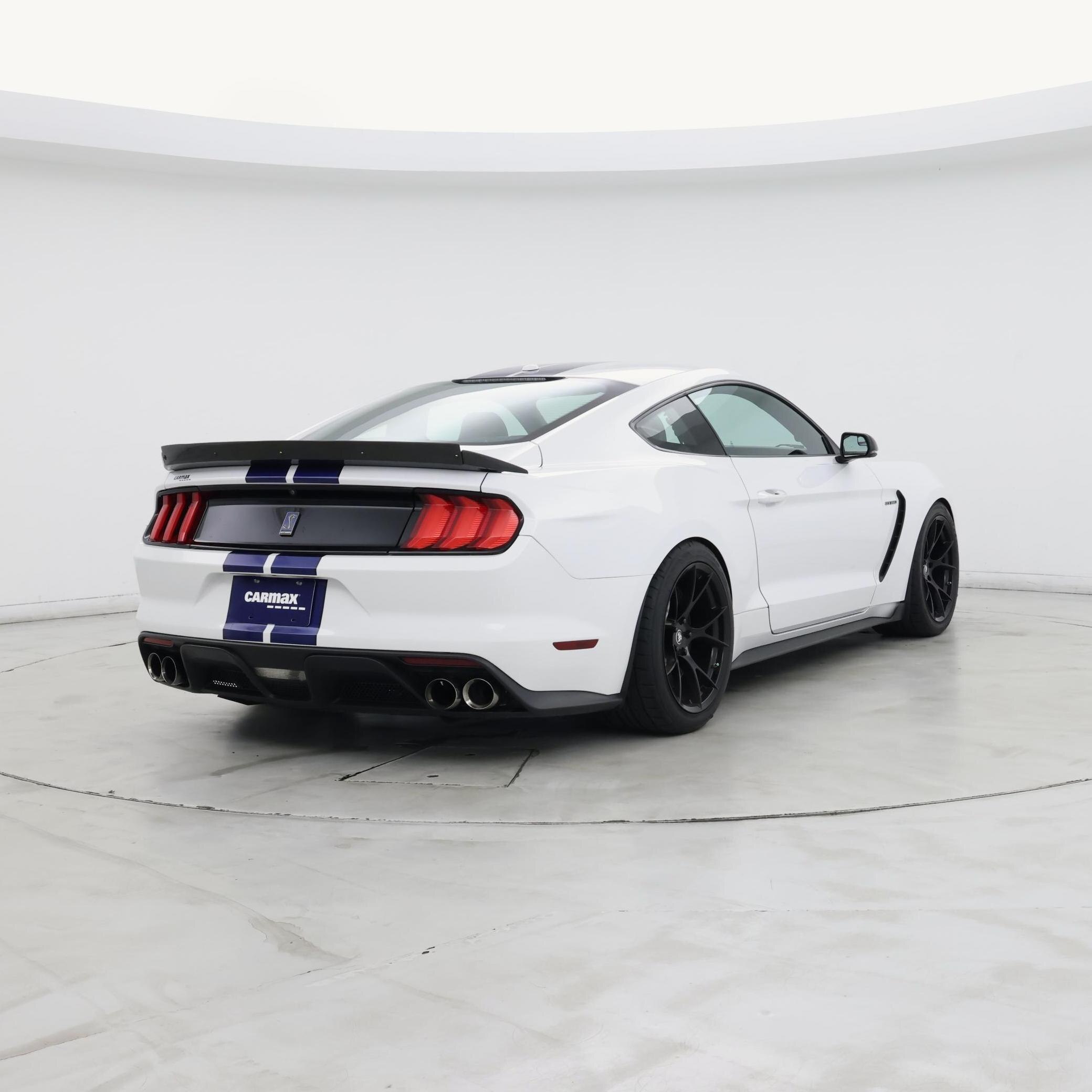 Thumbnail: 2016 Ford Mustang - 8