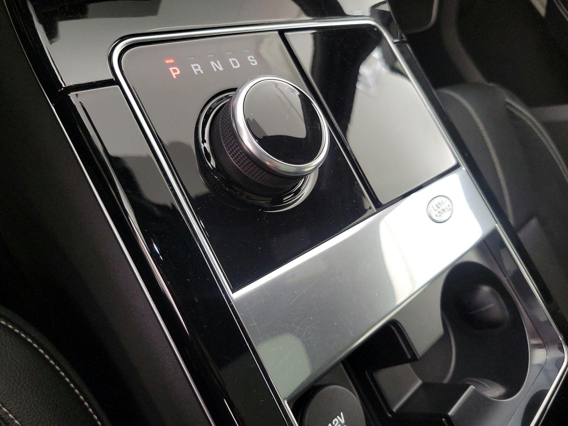 Thumbnail: 2018 Land Rover Range Rover Velar - 18