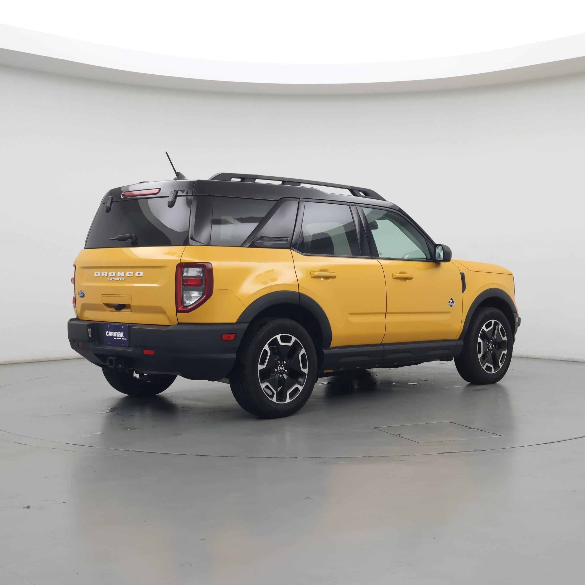 Thumbnail: 2022 Ford Bronco Sport - 2