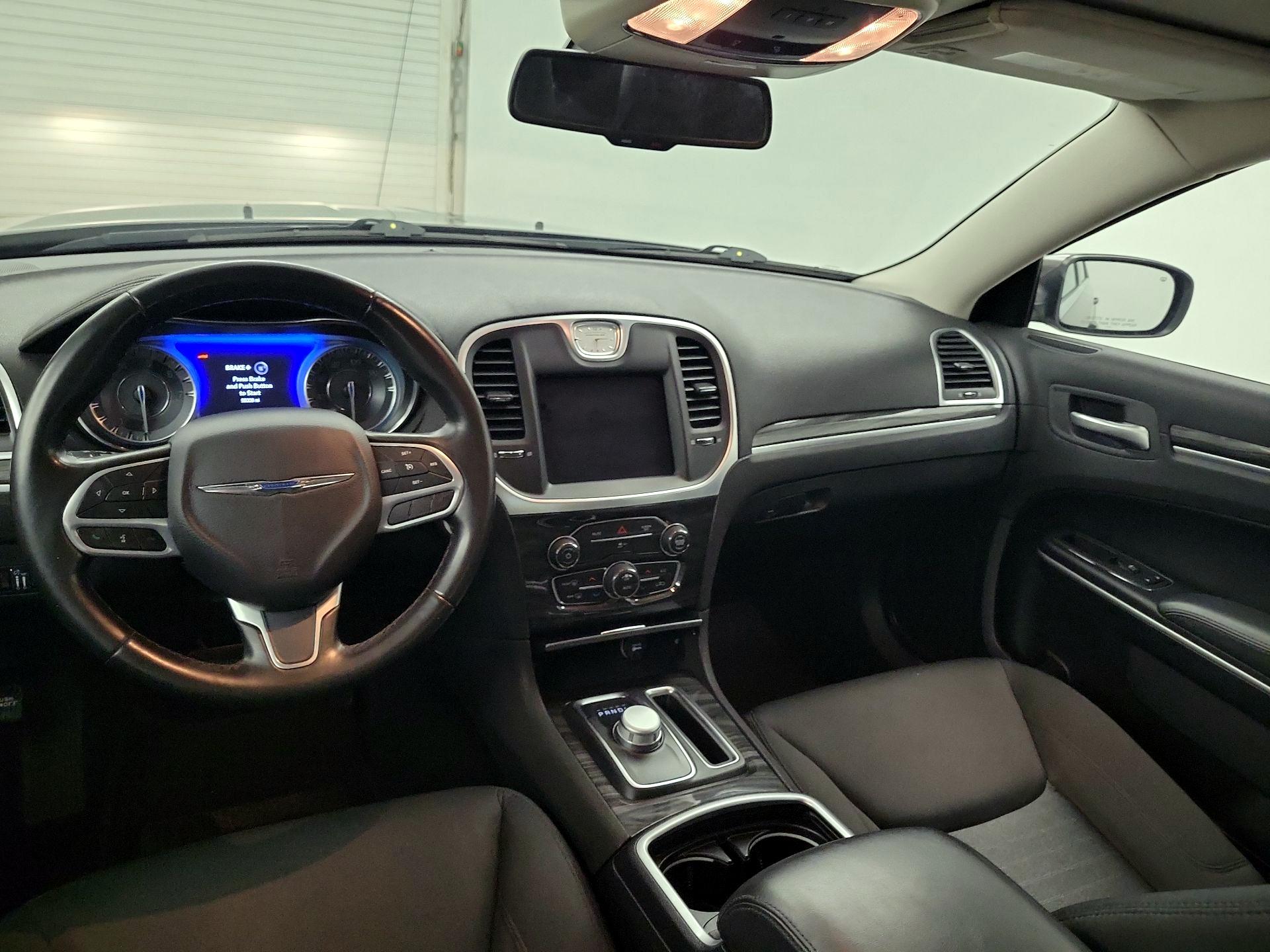 Thumbnail: 2020 Chrysler 300 - 9