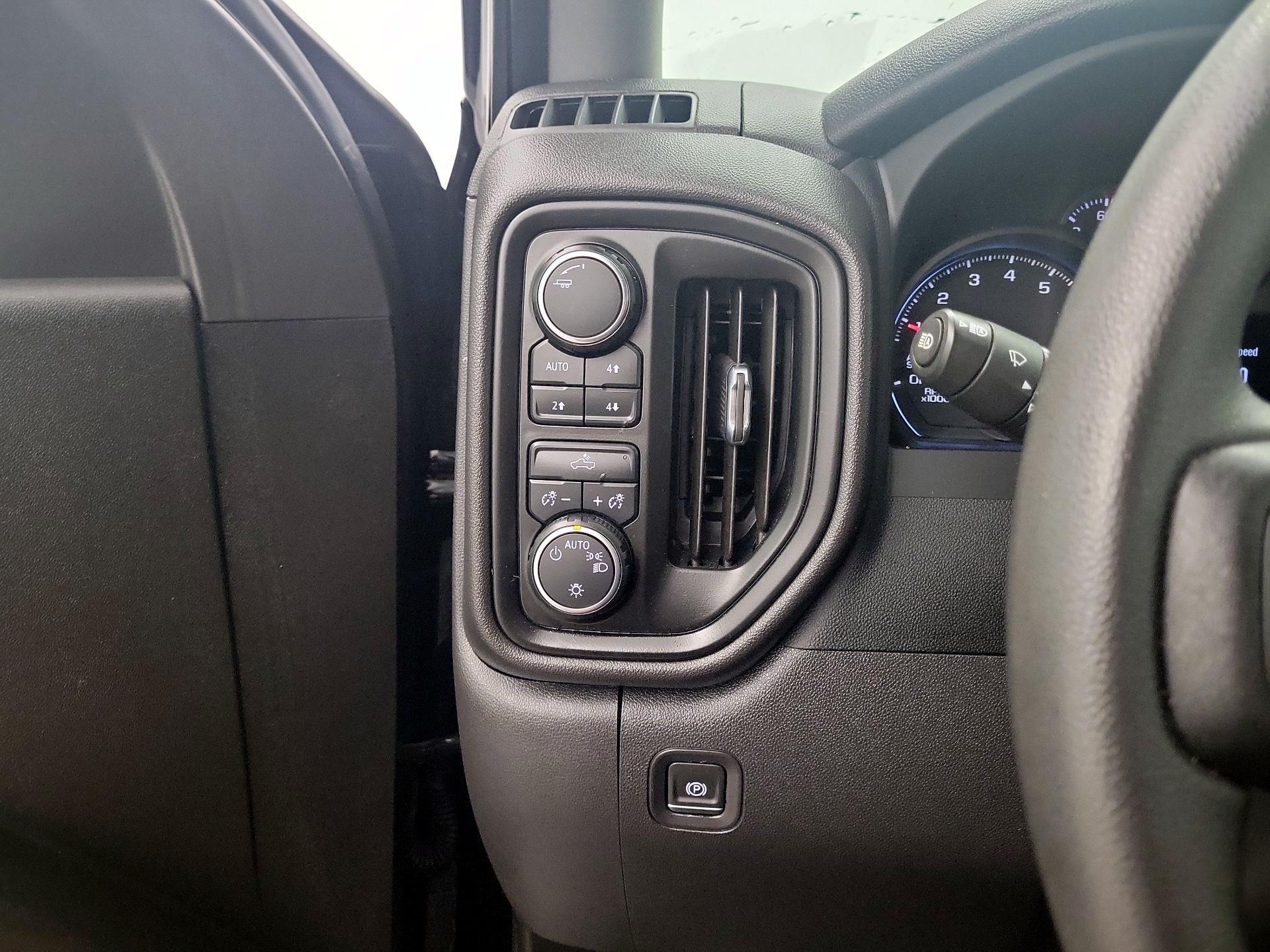 Thumbnail: 2023 Chevrolet Silverado 1500 - 13