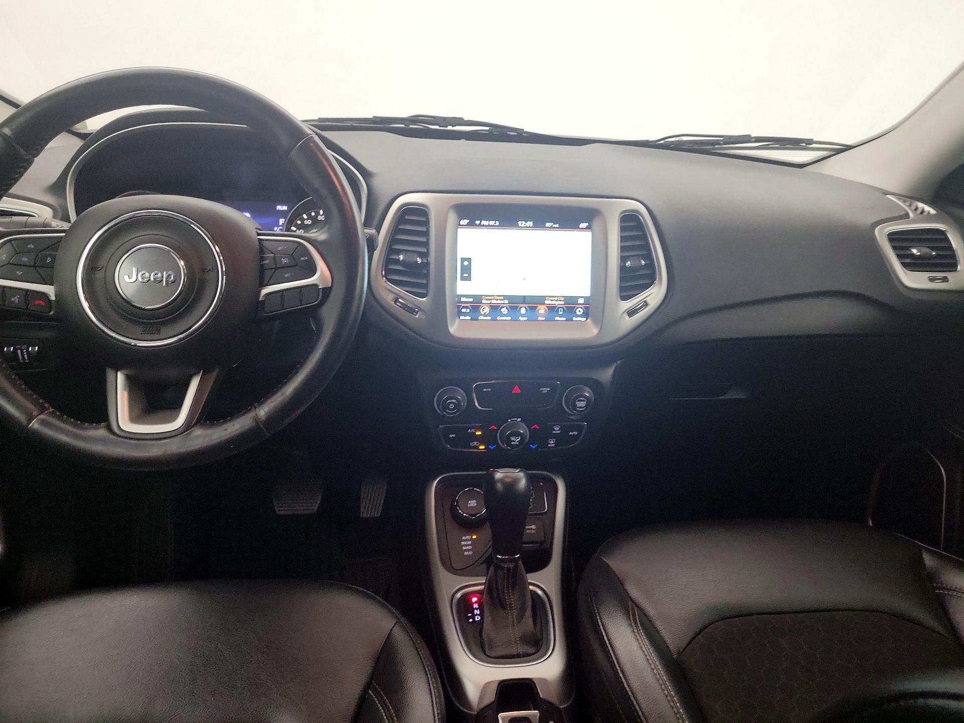 Thumbnail: 2020 Jeep Compass - 9