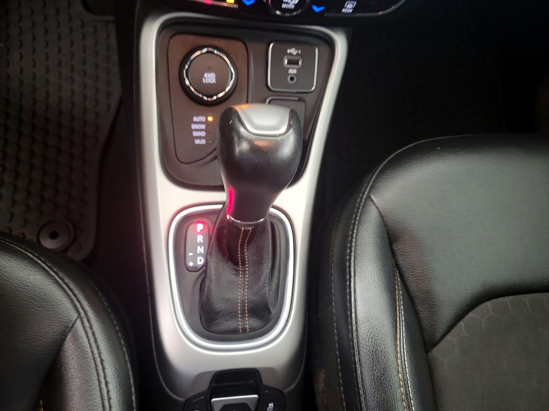 Thumbnail: 2020 Jeep Compass - 18