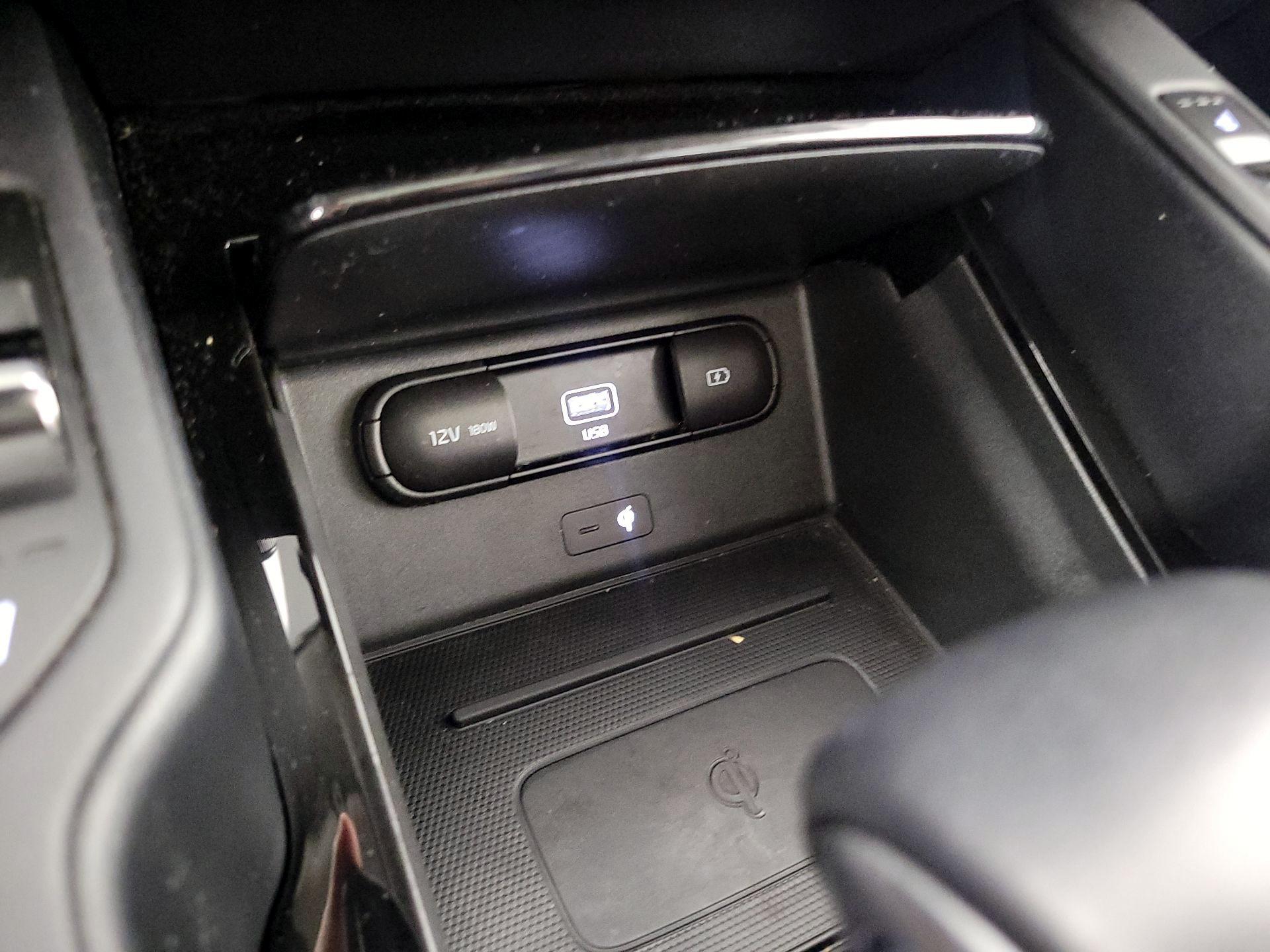 Thumbnail: 2020 Kia Telluride - 19
