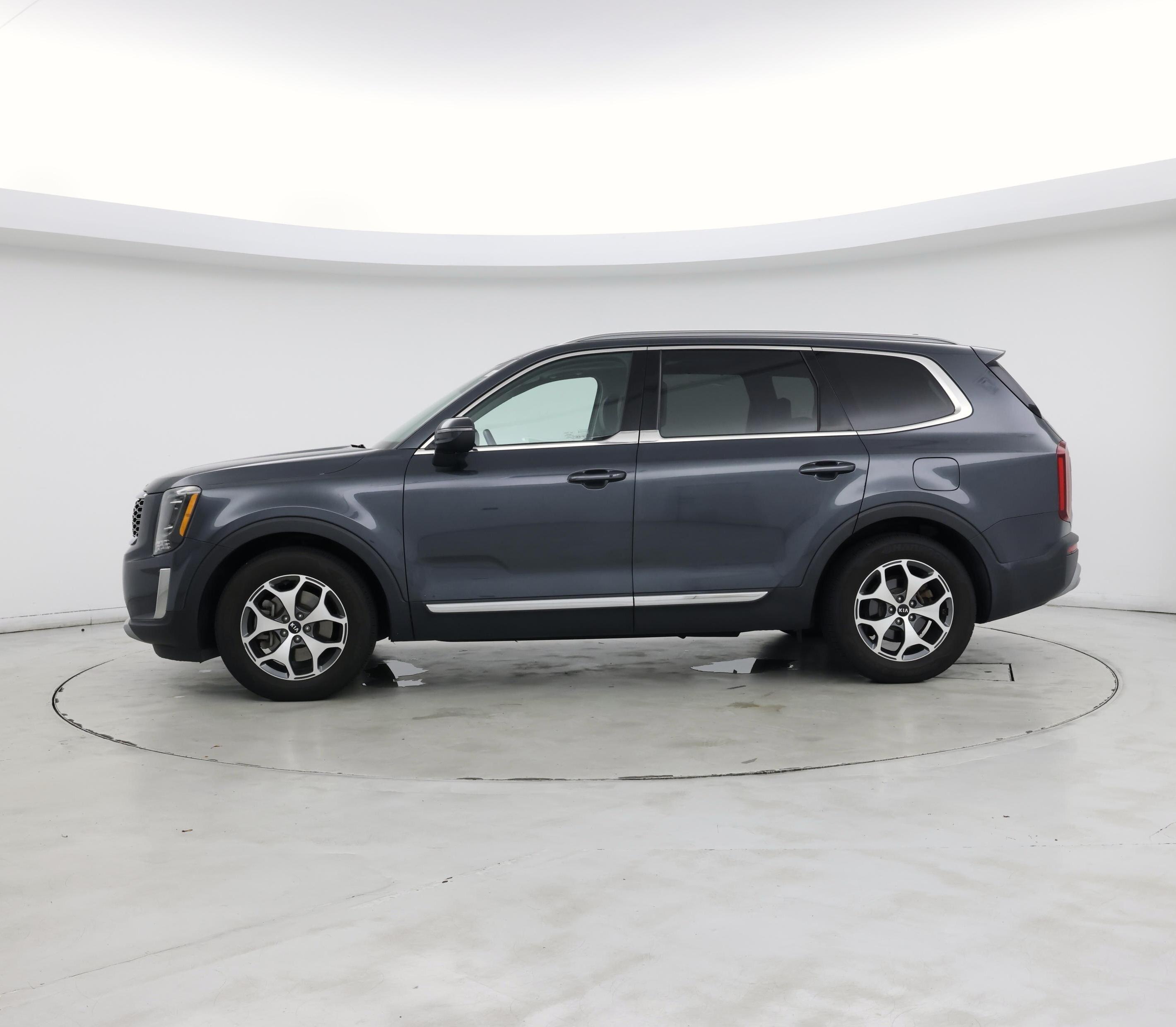 Thumbnail: 2020 Kia Telluride - 3