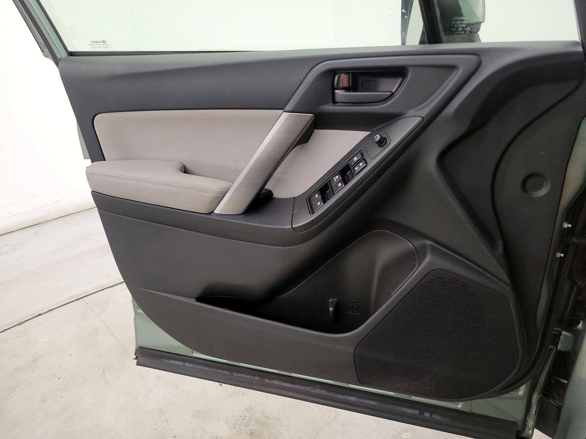 Thumbnail: 2014 Subaru Forester - 12