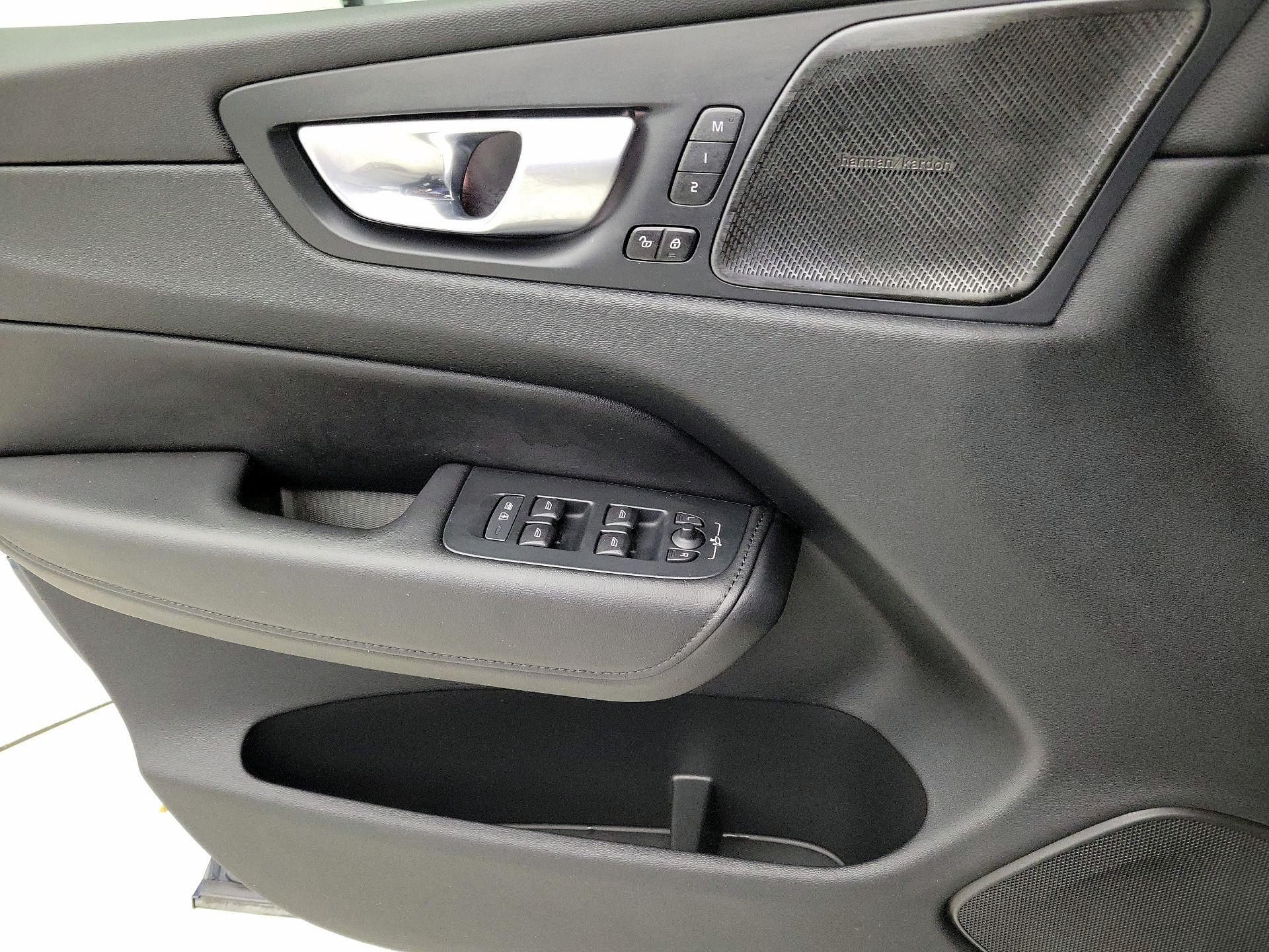 Thumbnail: 2024 Volvo XC60 - 12