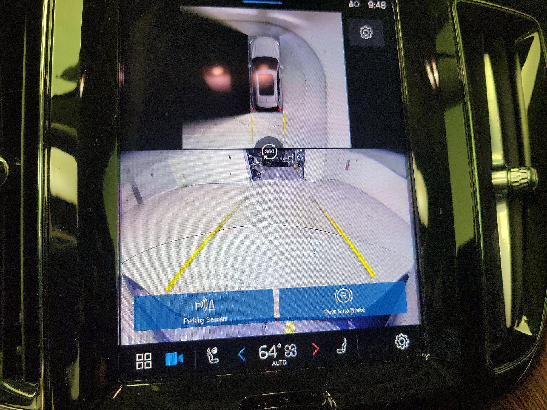 Thumbnail: 2024 Volvo XC60 - 14