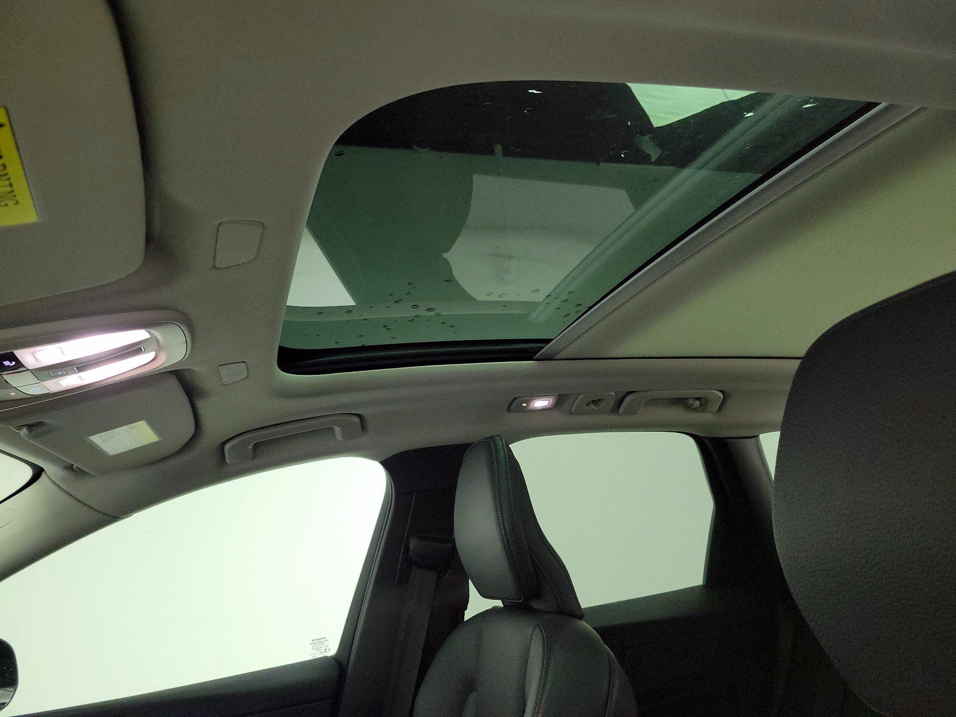 Thumbnail: 2024 Volvo XC60 - 19