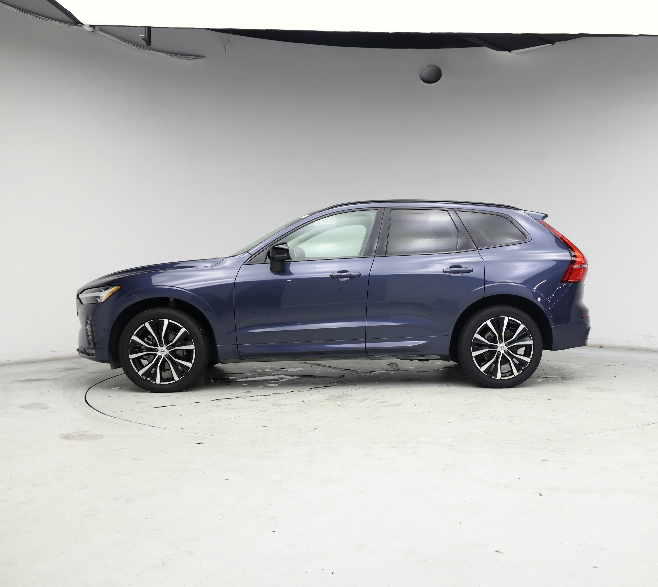 Thumbnail: 2024 Volvo XC60 - 3