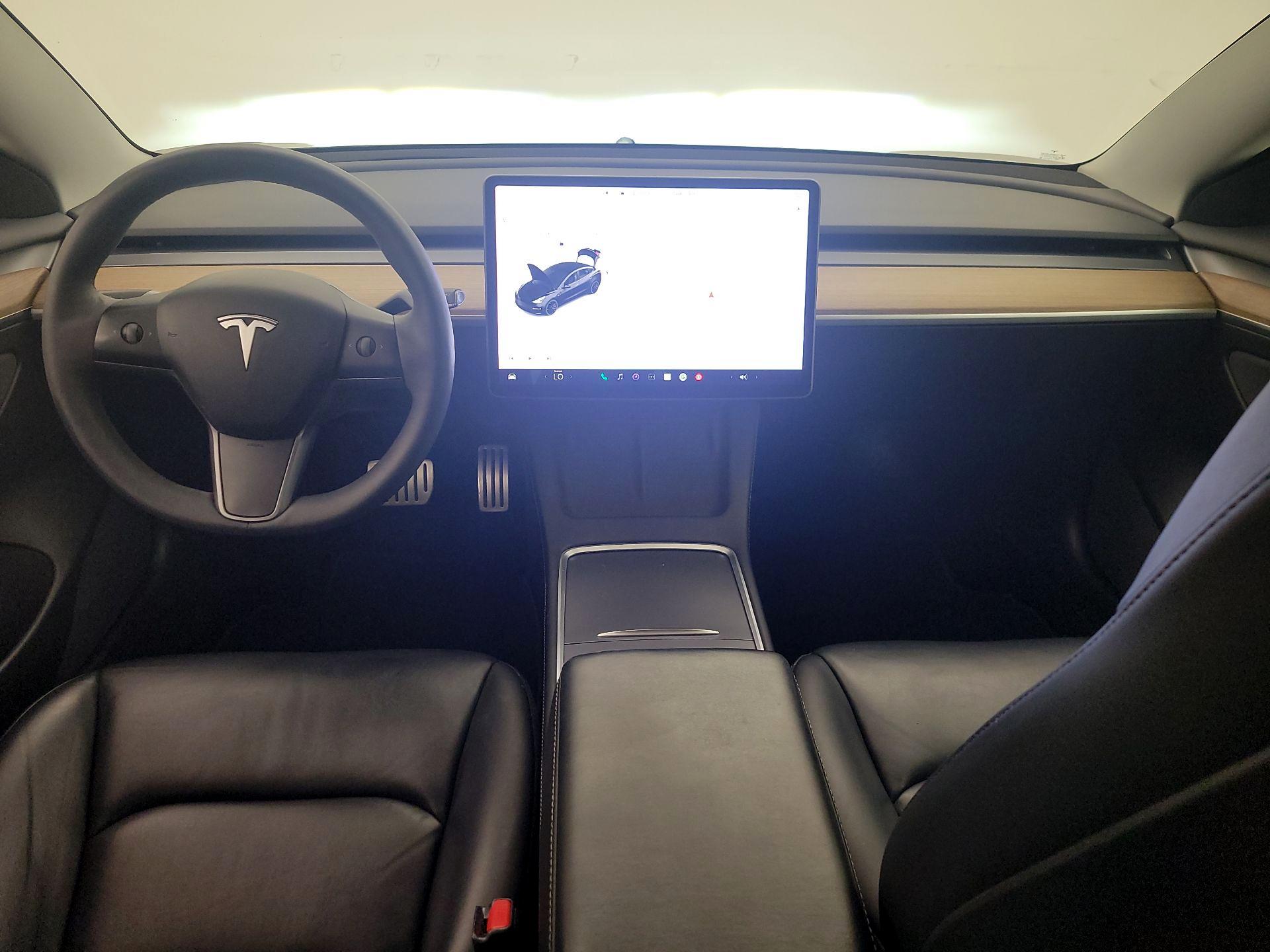 Thumbnail: 2021 Tesla Model 3 - 9