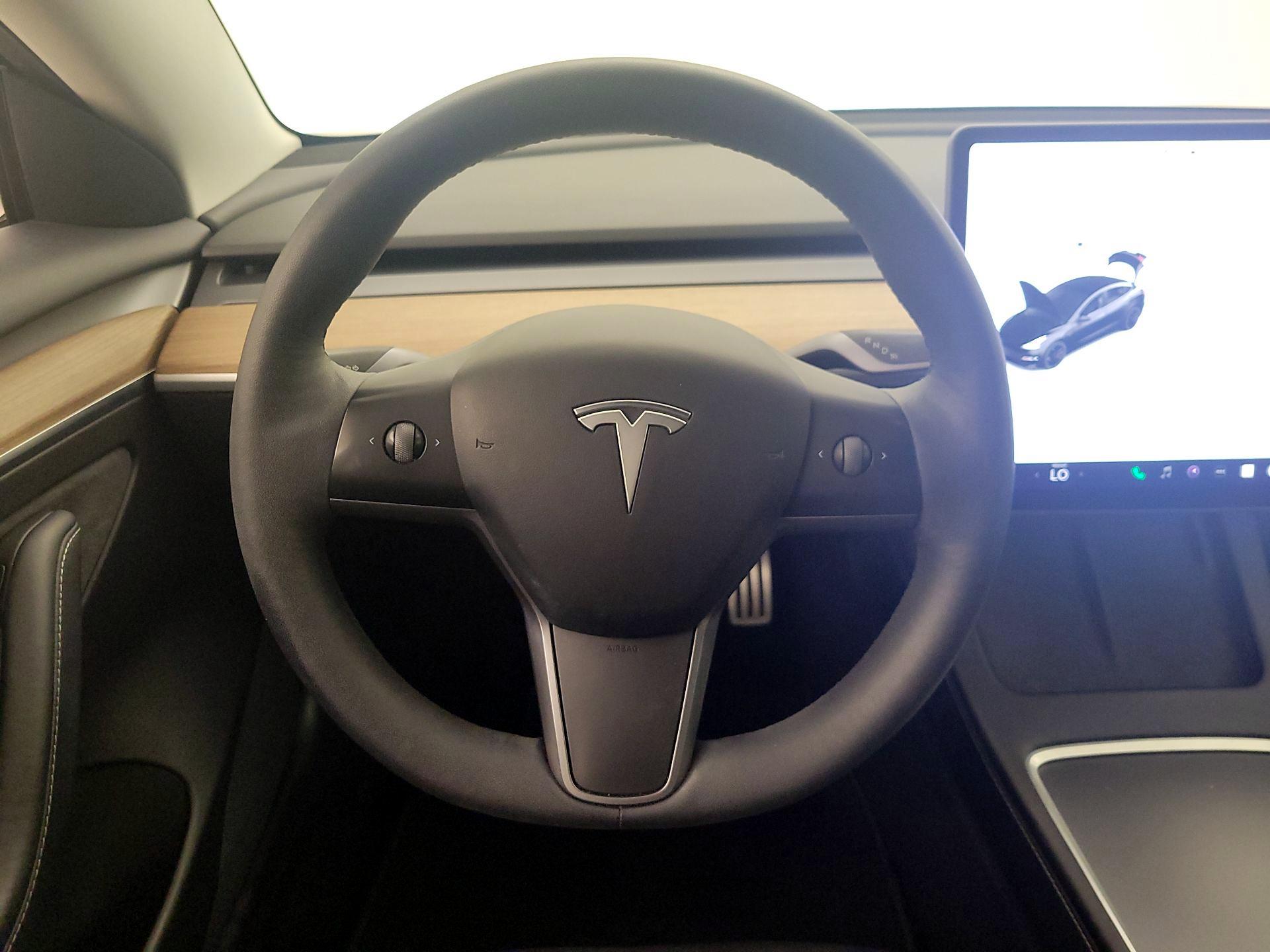 Thumbnail: 2021 Tesla Model 3 - 10