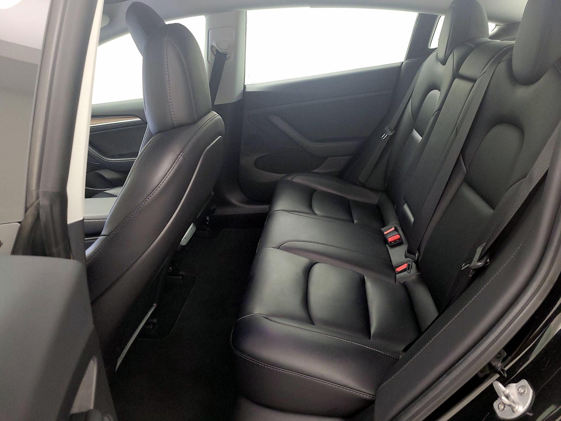 Thumbnail: 2021 Tesla Model 3 - 20
