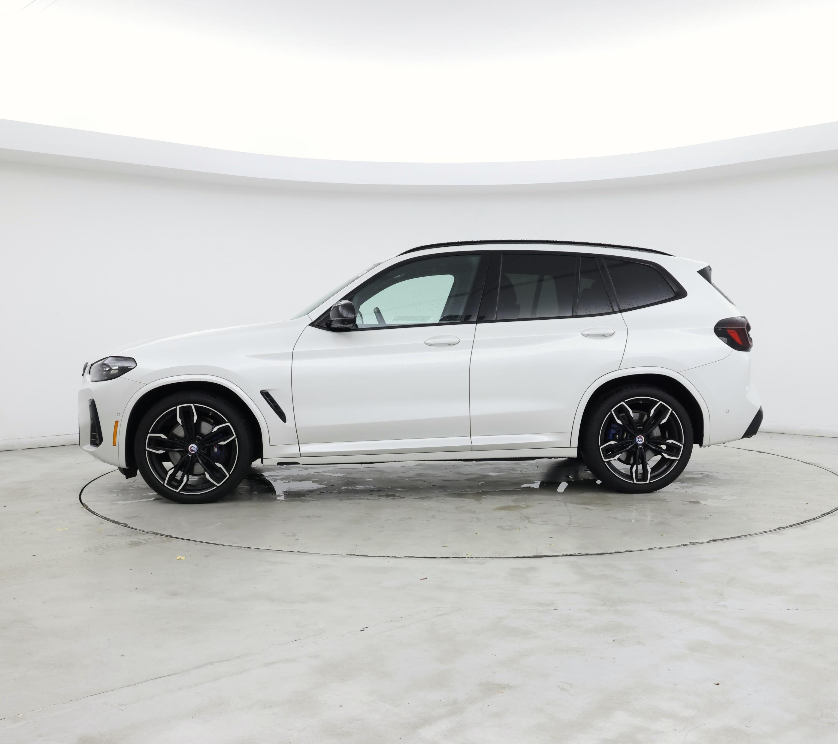 Thumbnail: 2023 BMW X3 - 3