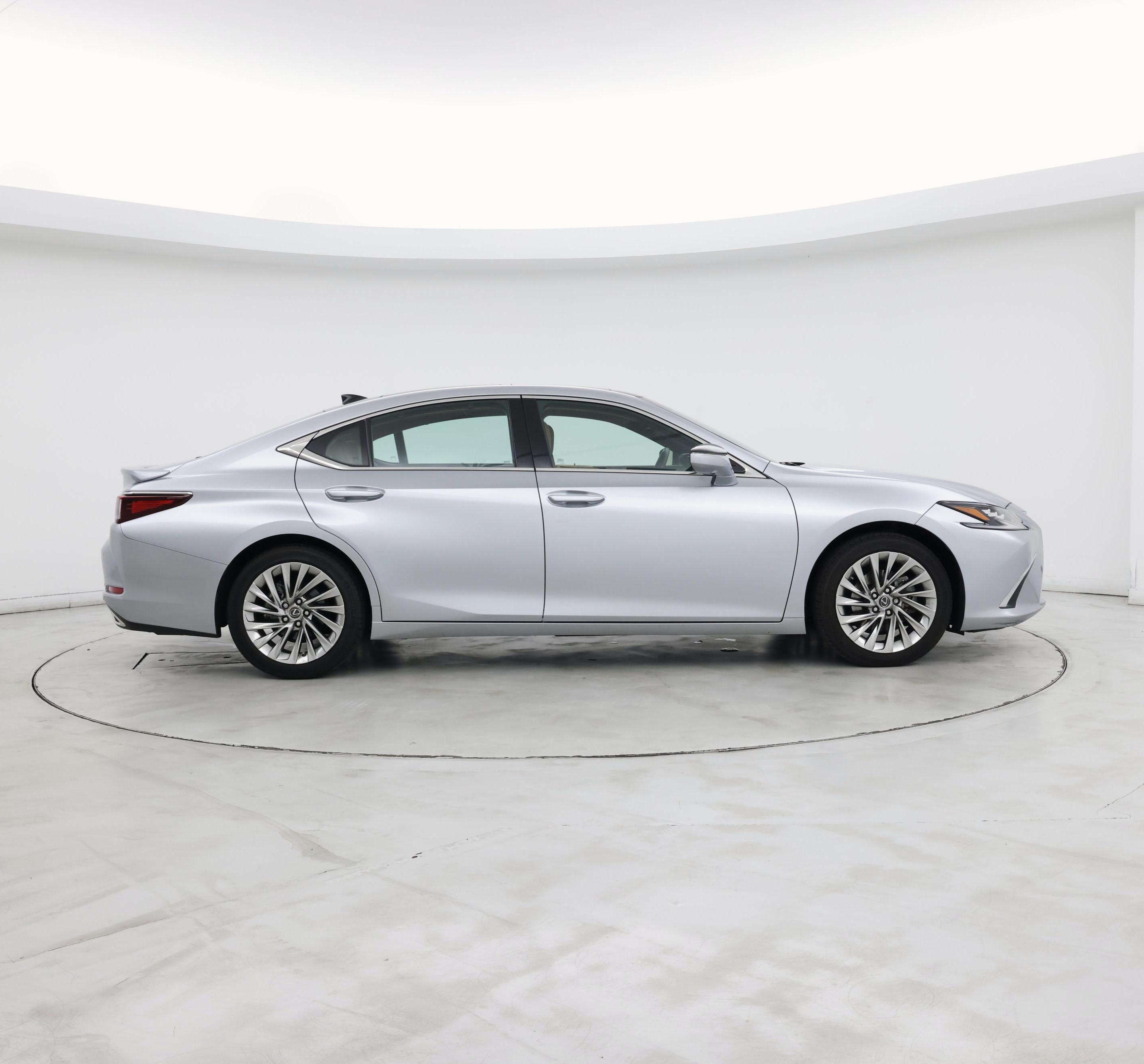 Thumbnail: 2022 Lexus ES - 7