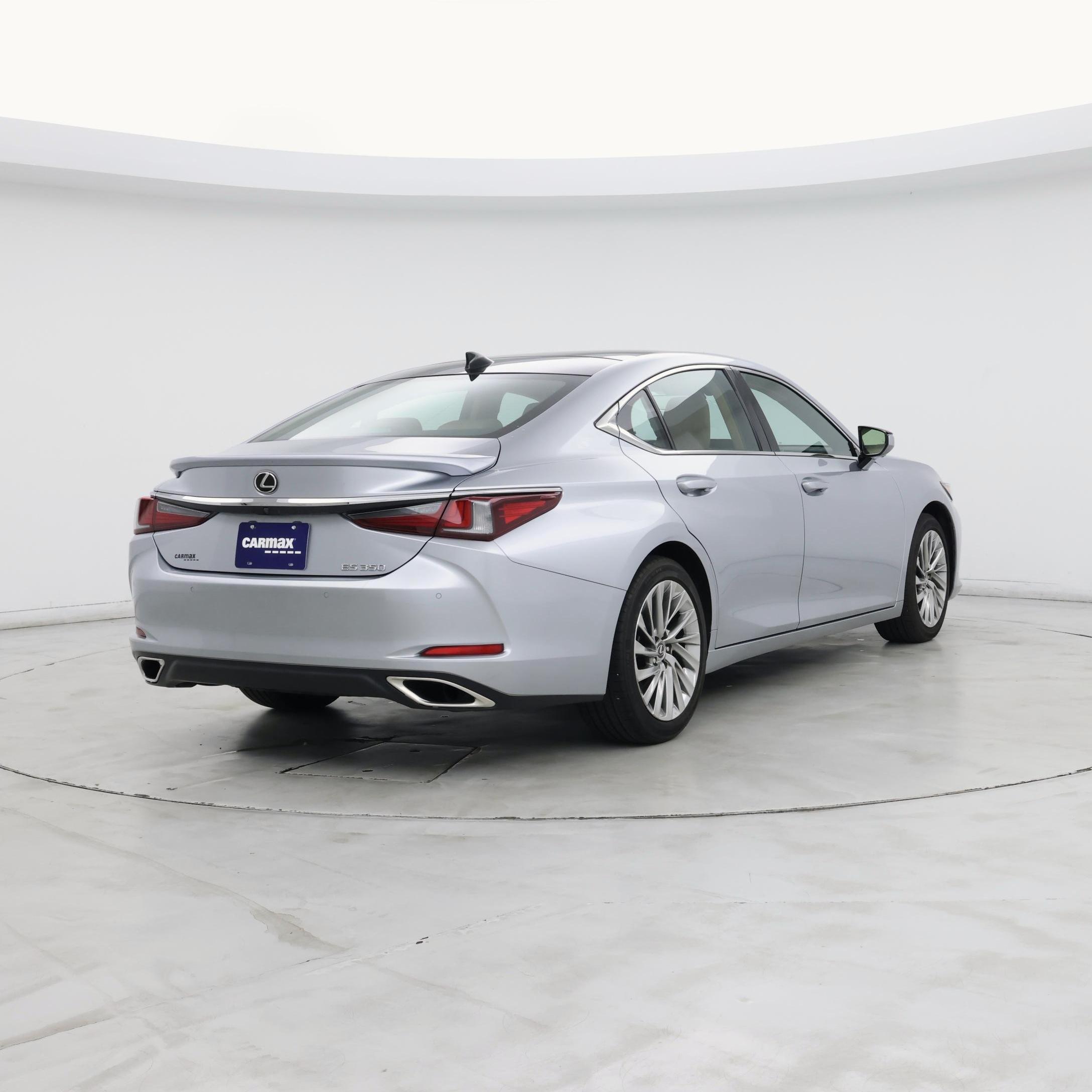 Thumbnail: 2022 Lexus ES - 8