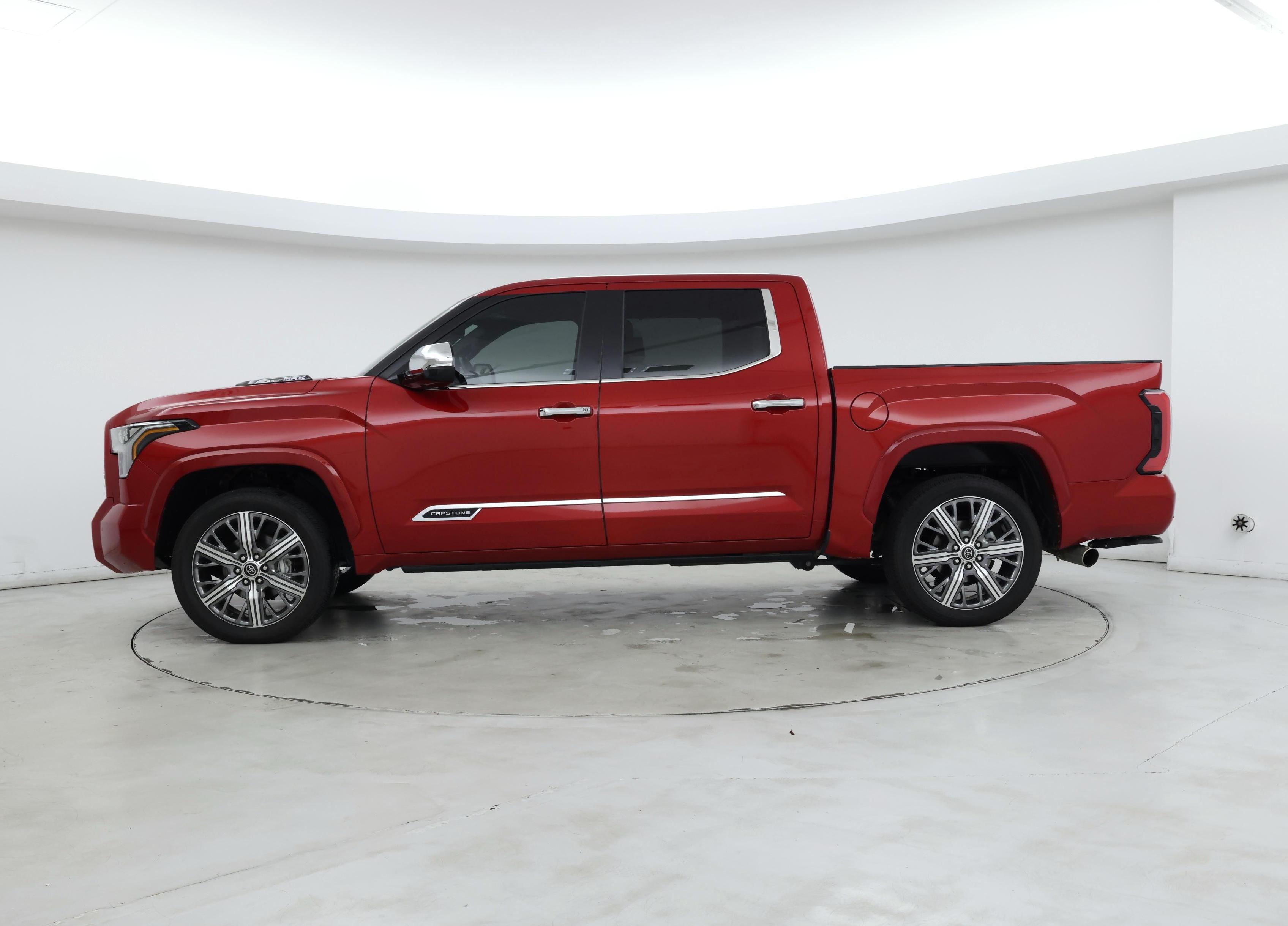 Thumbnail: 2024 Toyota Tundra - 3