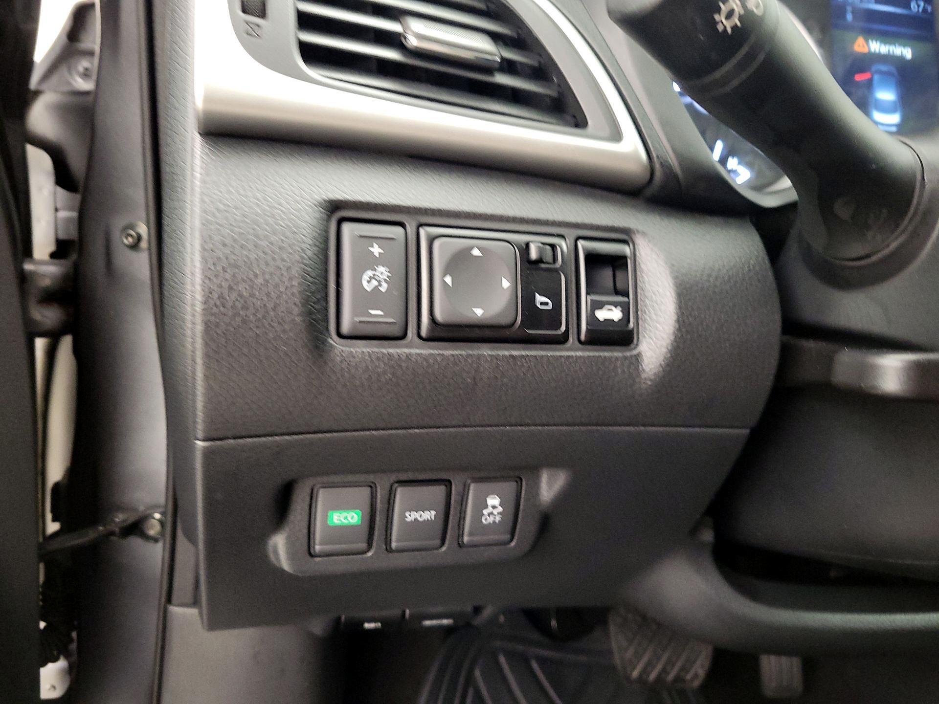 Thumbnail: 2018 Nissan Sentra - 13