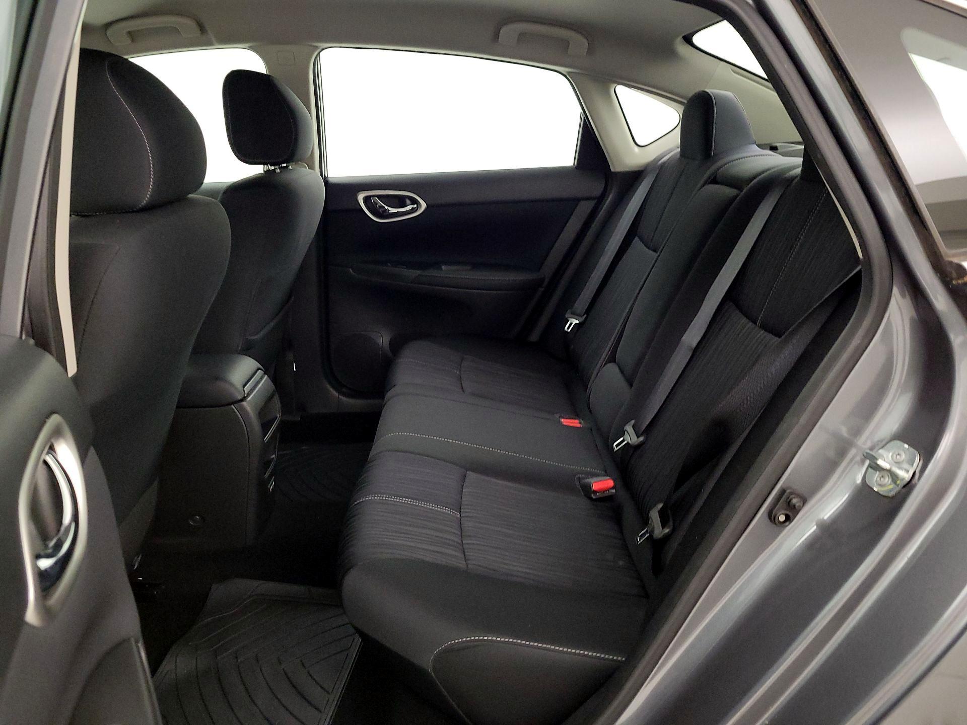 Thumbnail: 2018 Nissan Sentra - 19