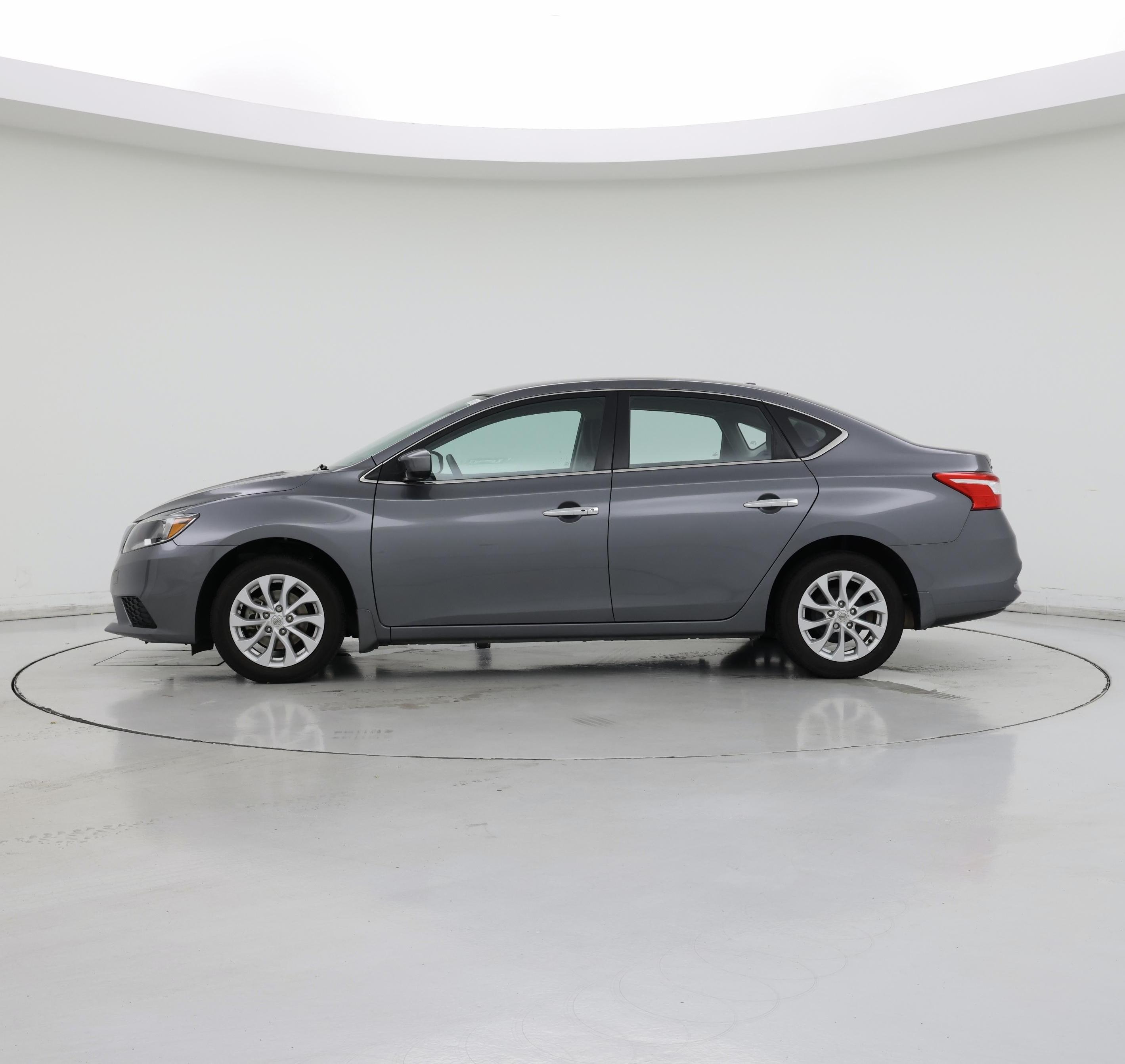 Thumbnail: 2018 Nissan Sentra - 3