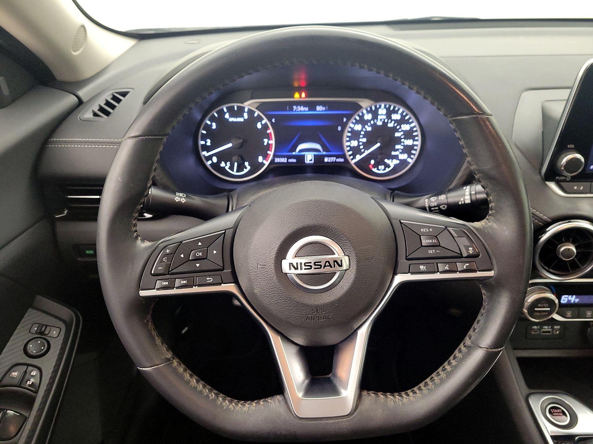 Thumbnail: 2020 Nissan Sentra - 10