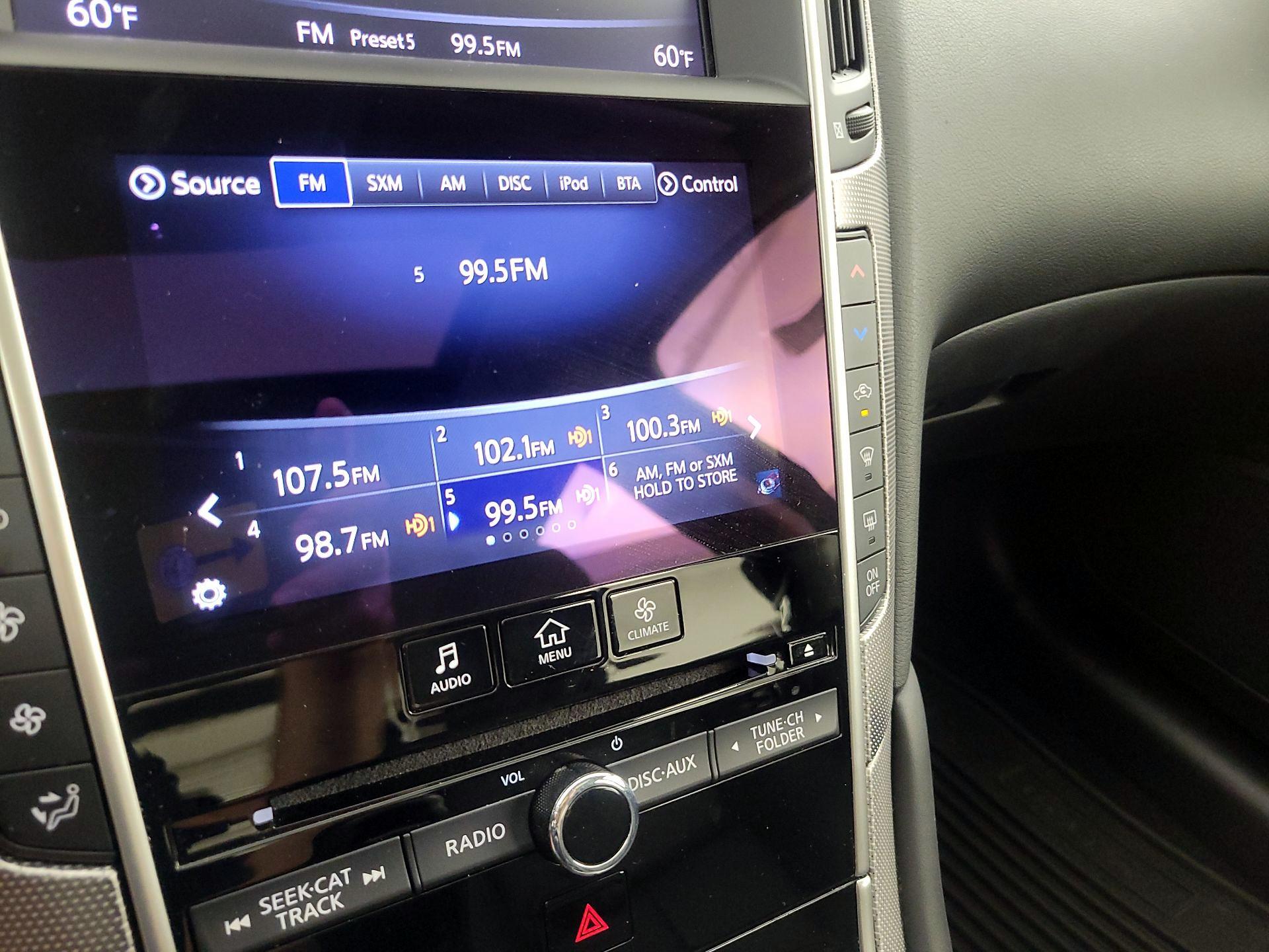 Thumbnail: 2015 INFINITI Q50 - 15