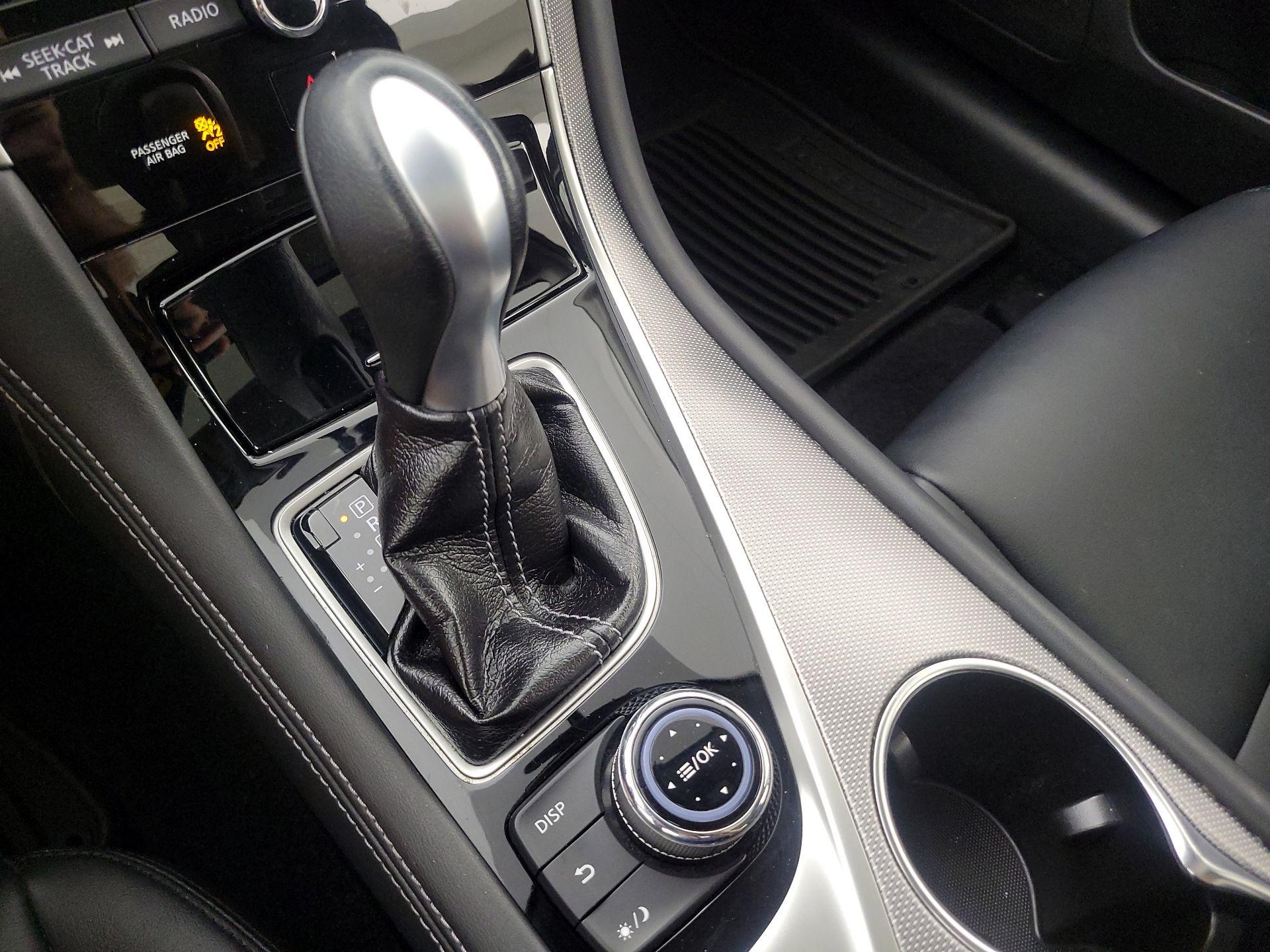 Thumbnail: 2015 INFINITI Q50 - 17