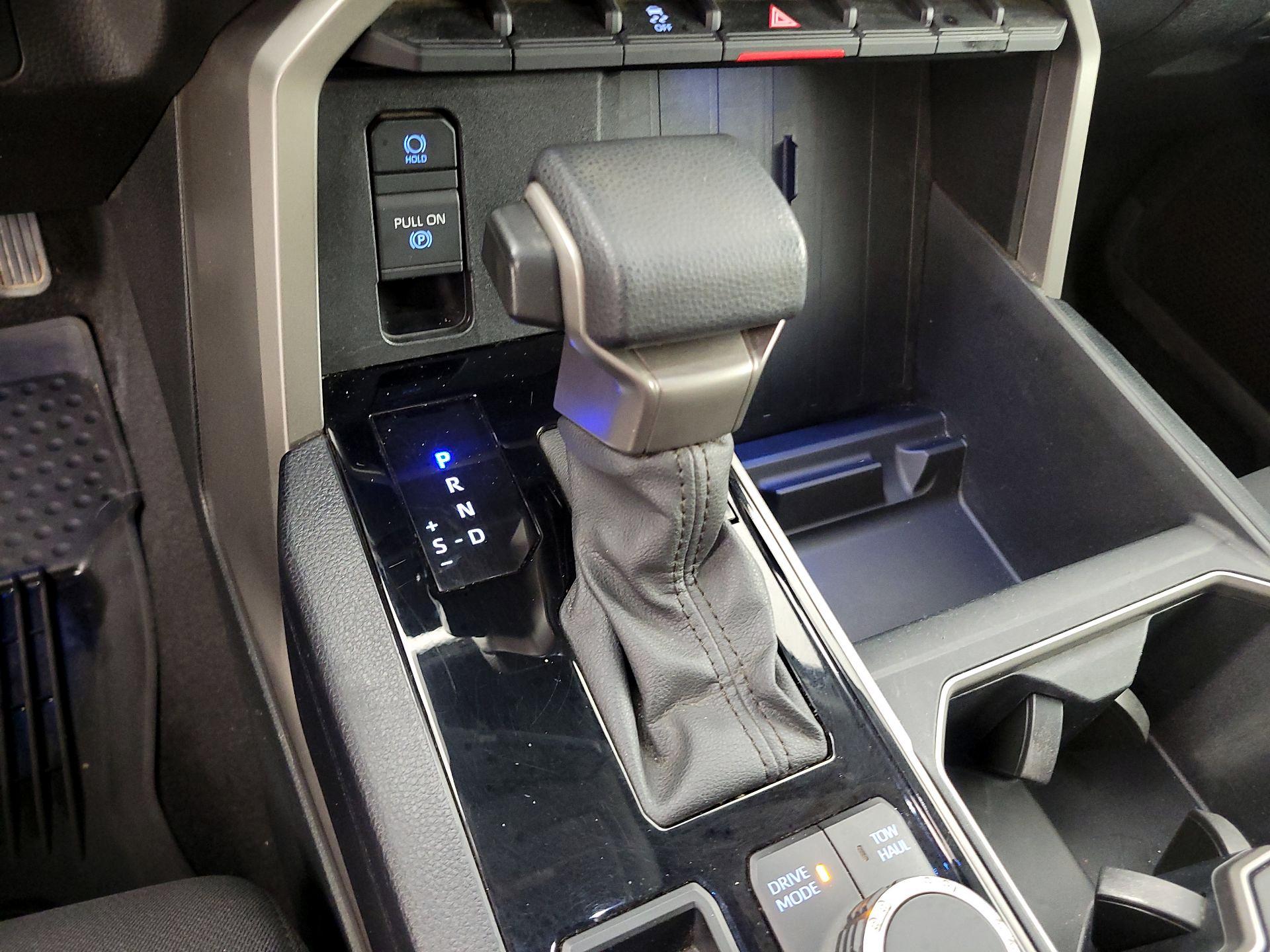 Thumbnail: 2024 Toyota Tundra - 17