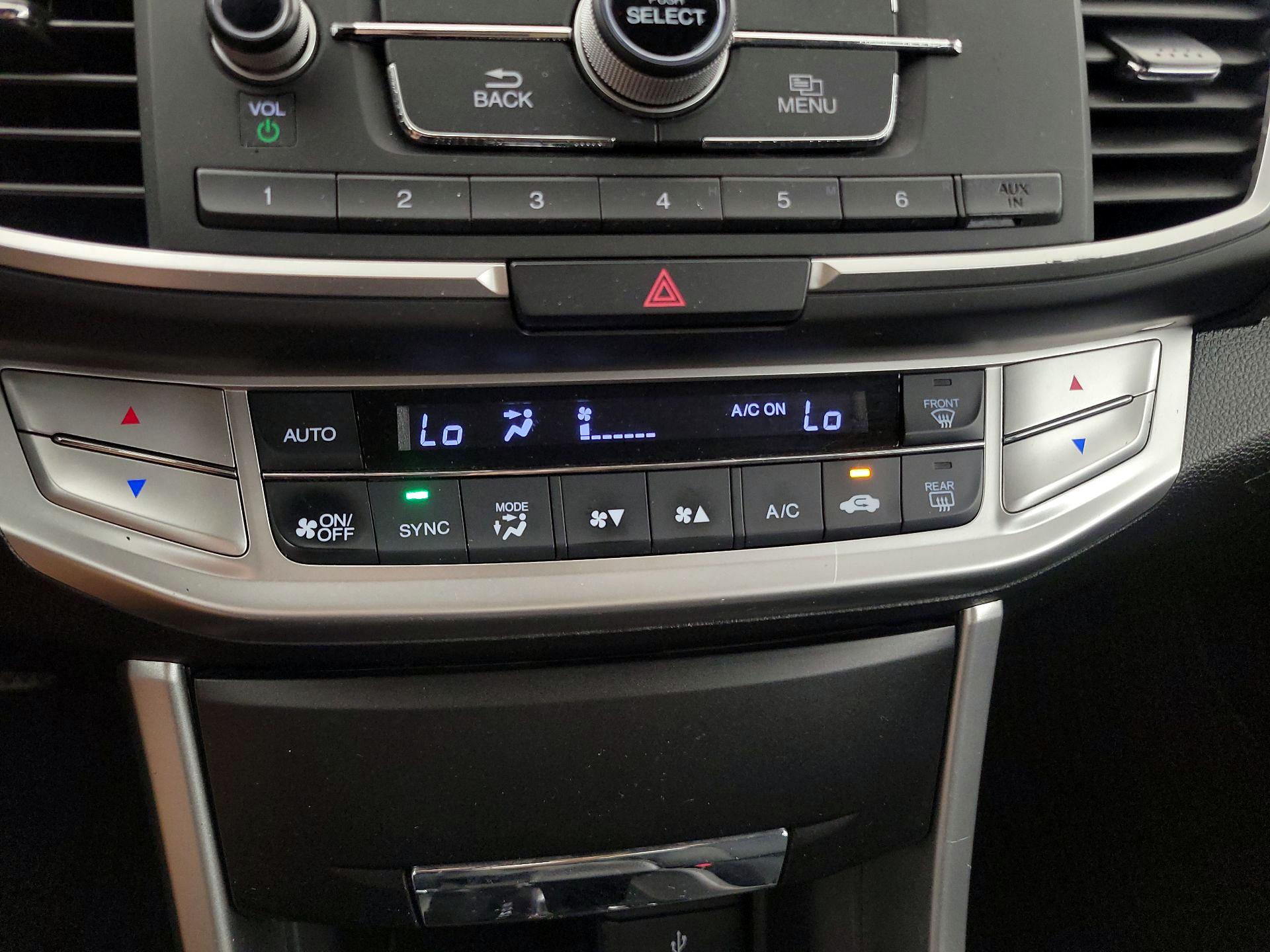 Thumbnail: 2015 Honda Accord - 16