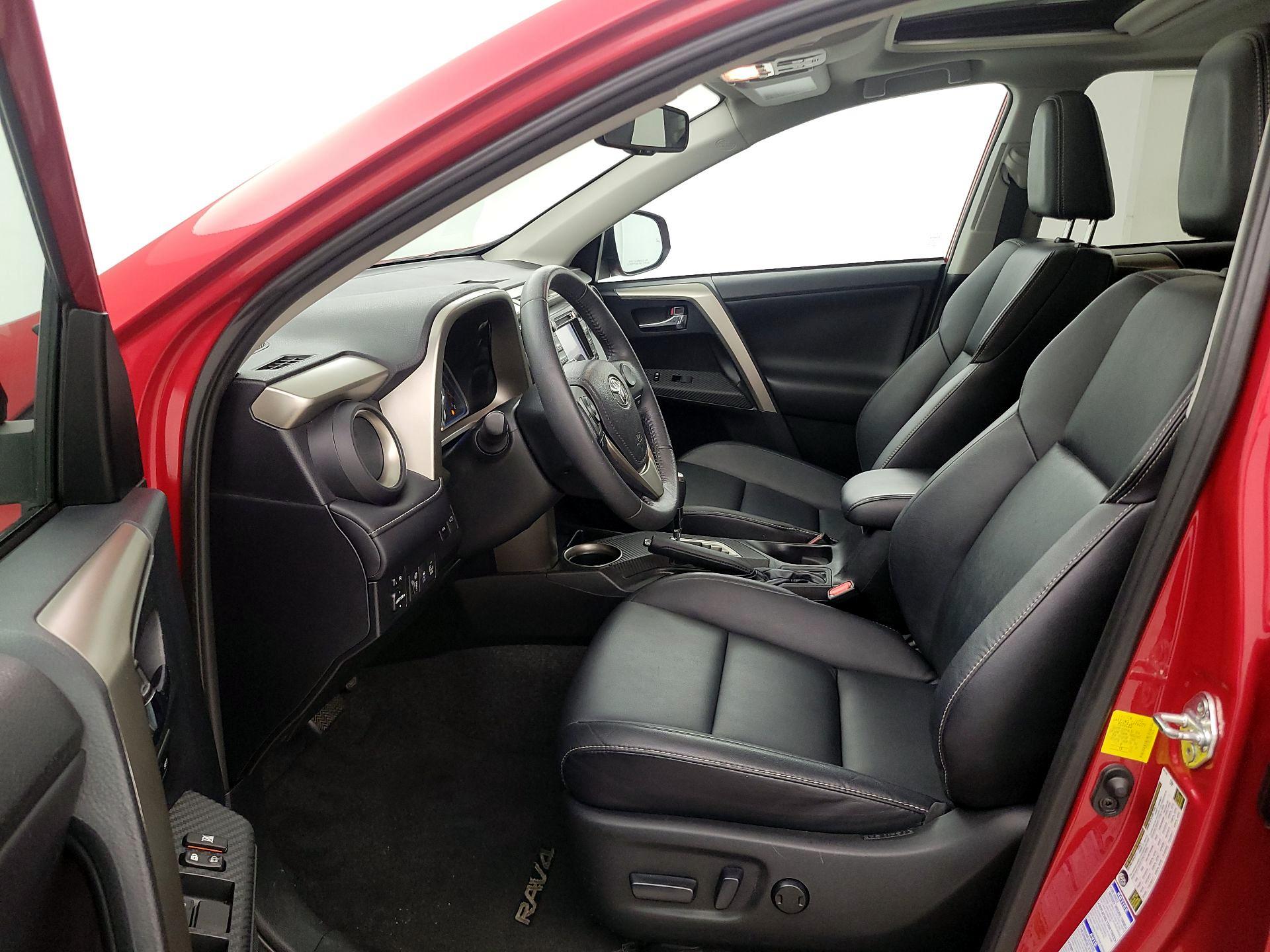 Thumbnail: 2013 Toyota RAV4 - 11