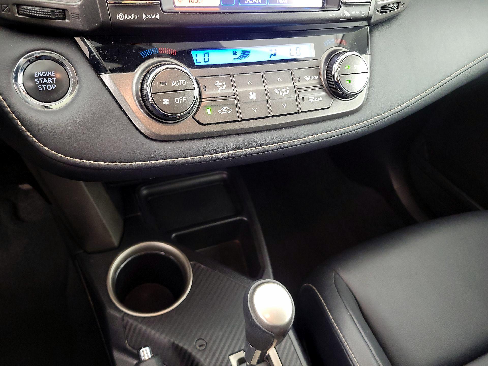 Thumbnail: 2013 Toyota RAV4 - 17