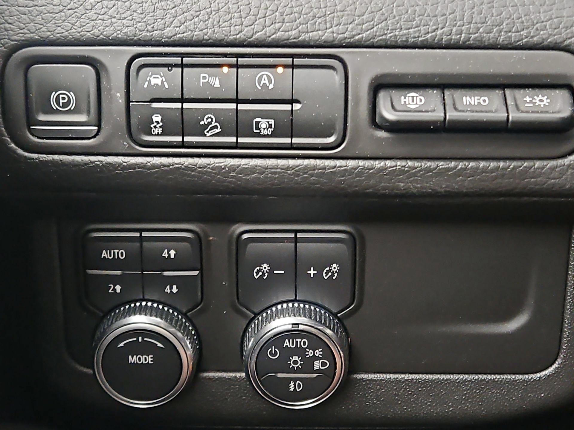 Thumbnail: 2023 GMC Yukon - 13