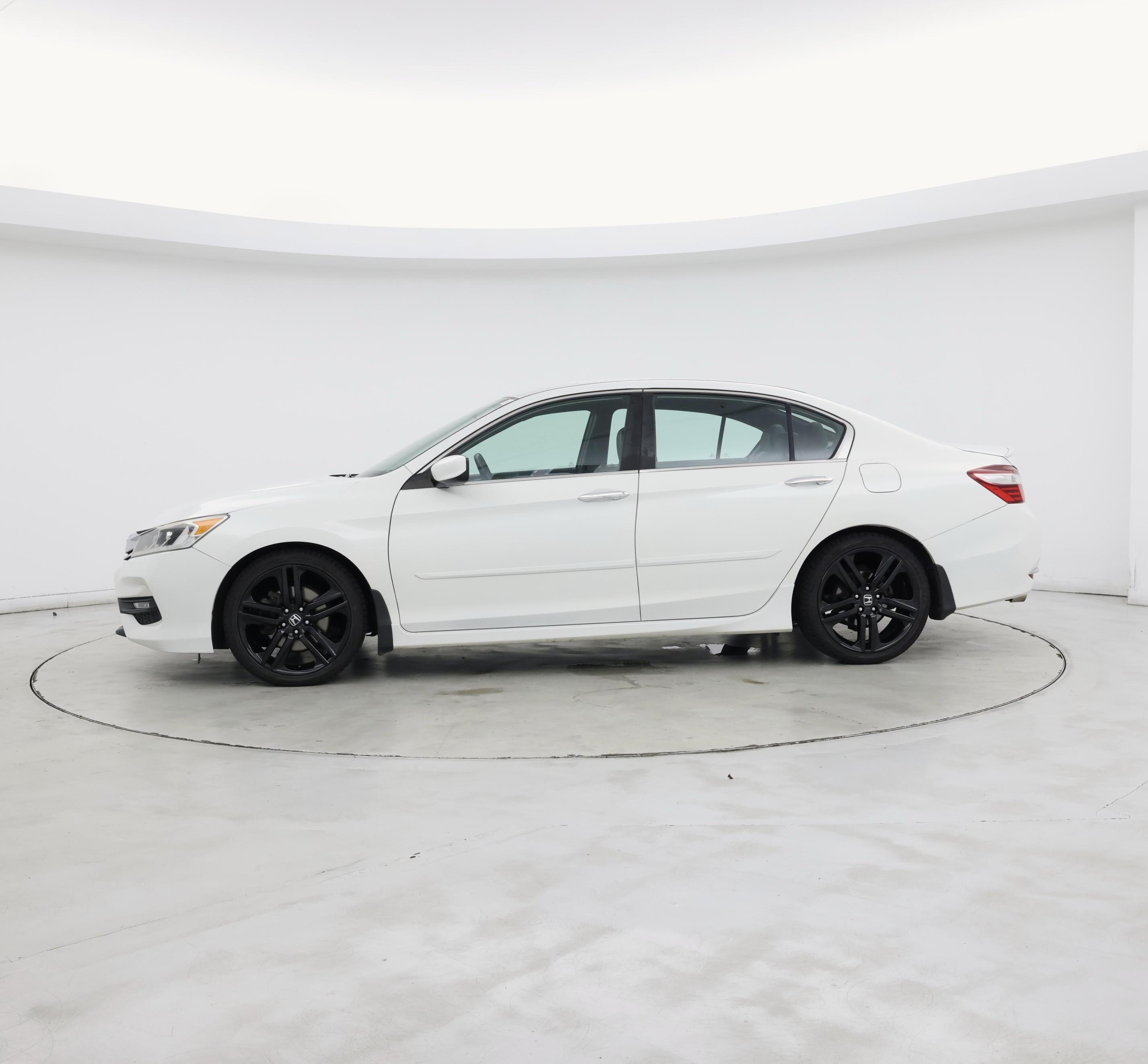 Thumbnail: 2017 Honda Accord - 3