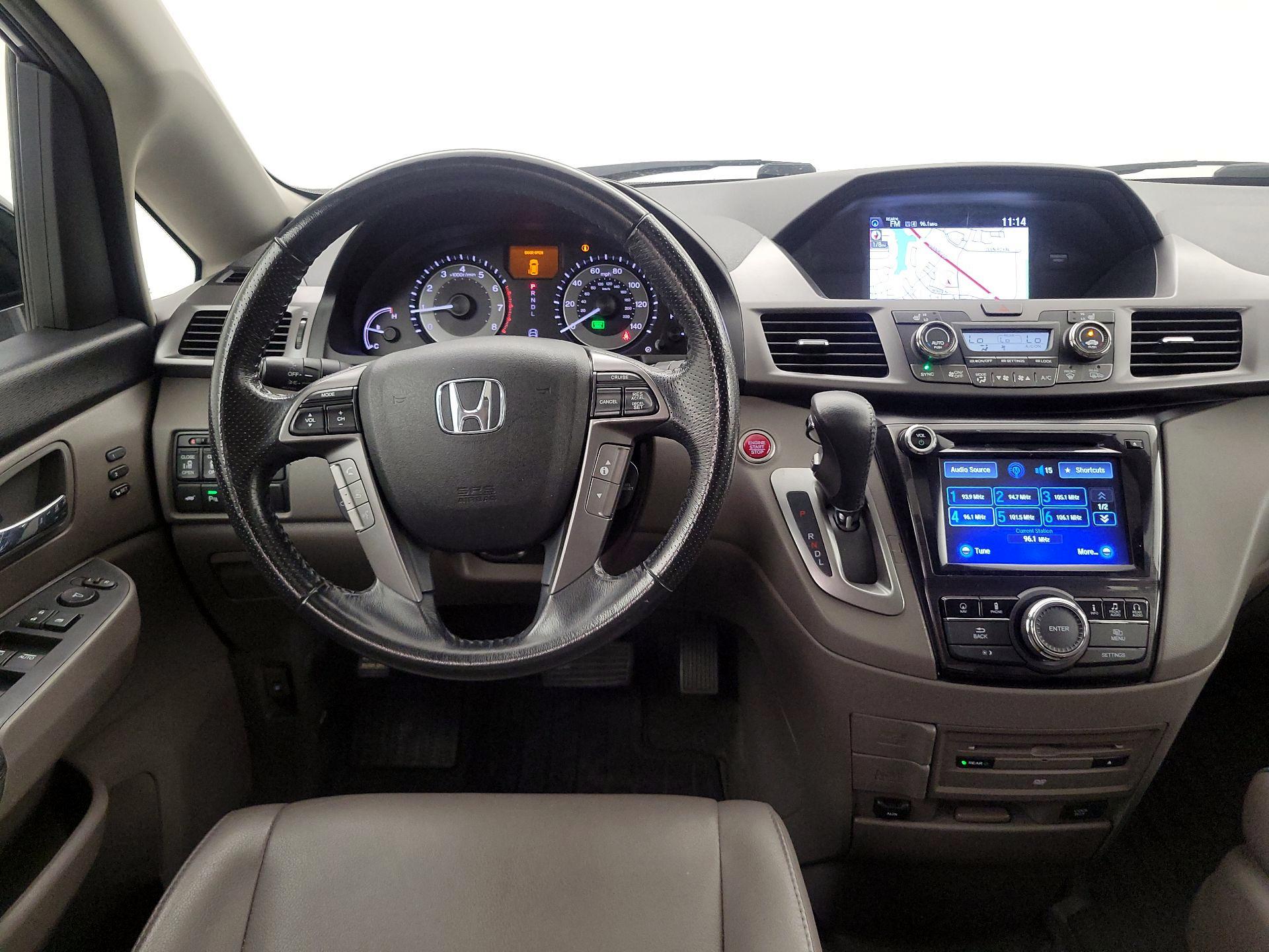 Thumbnail: 2014 Honda Odyssey - 10