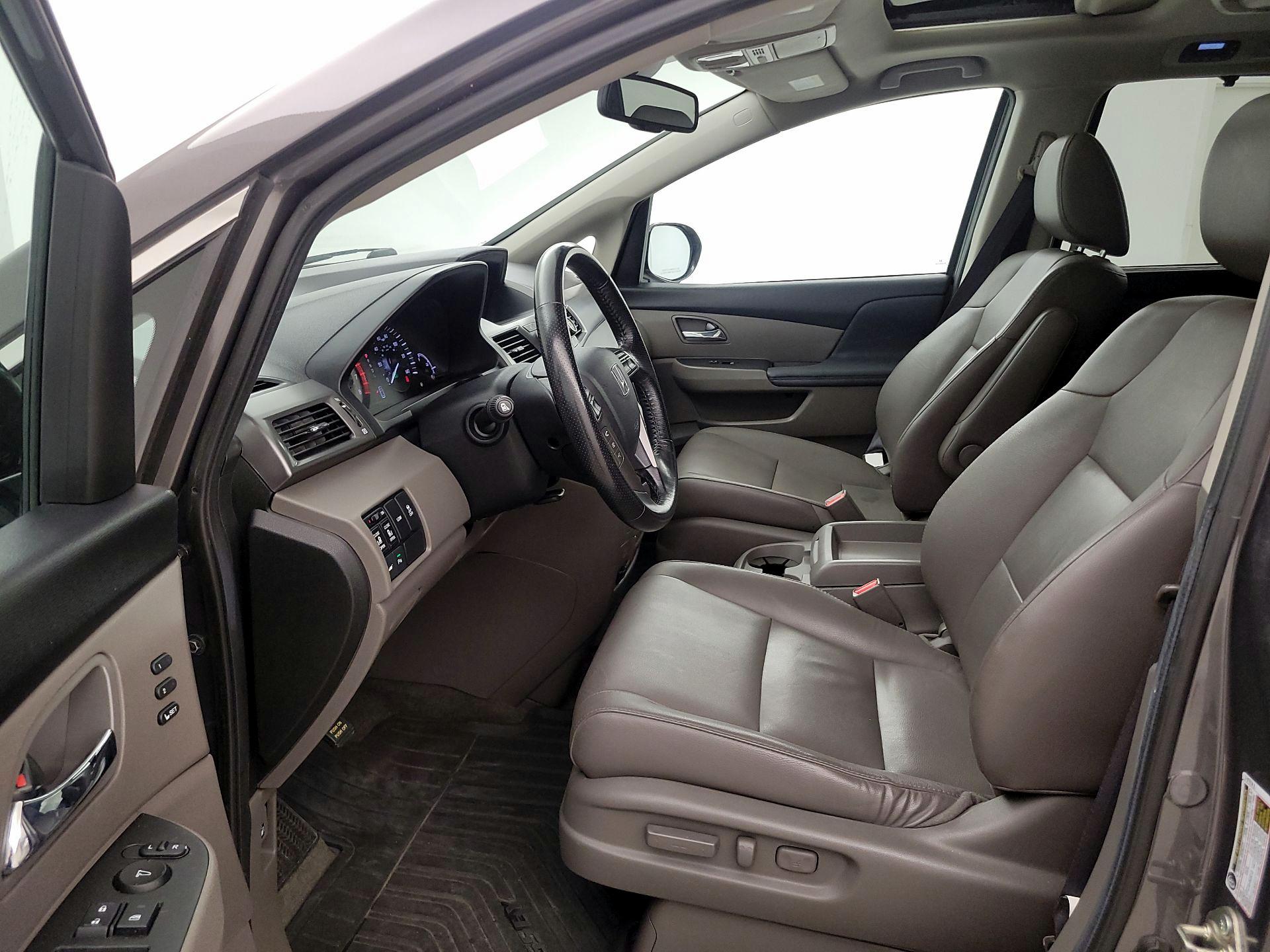 Thumbnail: 2014 Honda Odyssey - 11