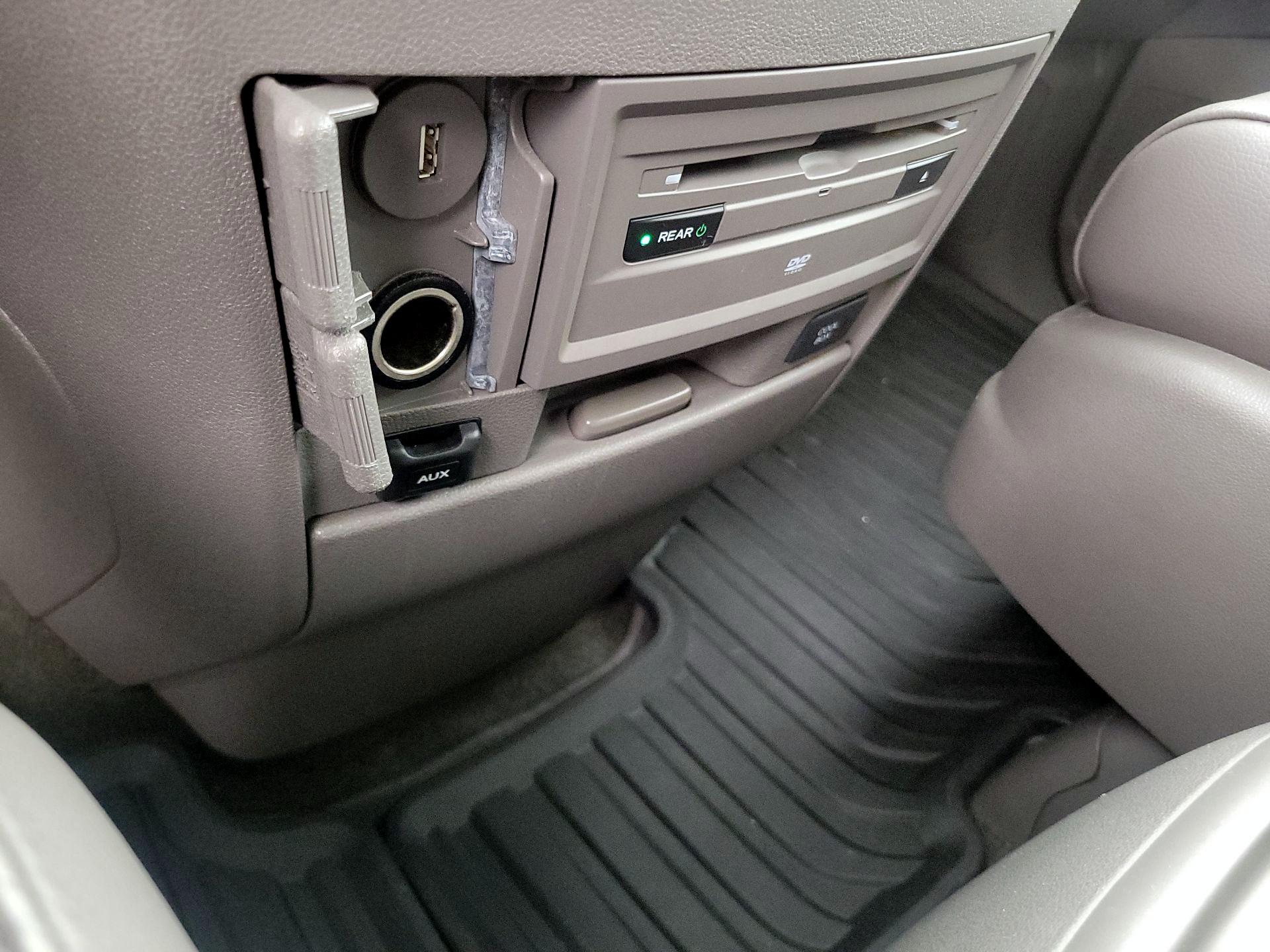 Thumbnail: 2014 Honda Odyssey - 19