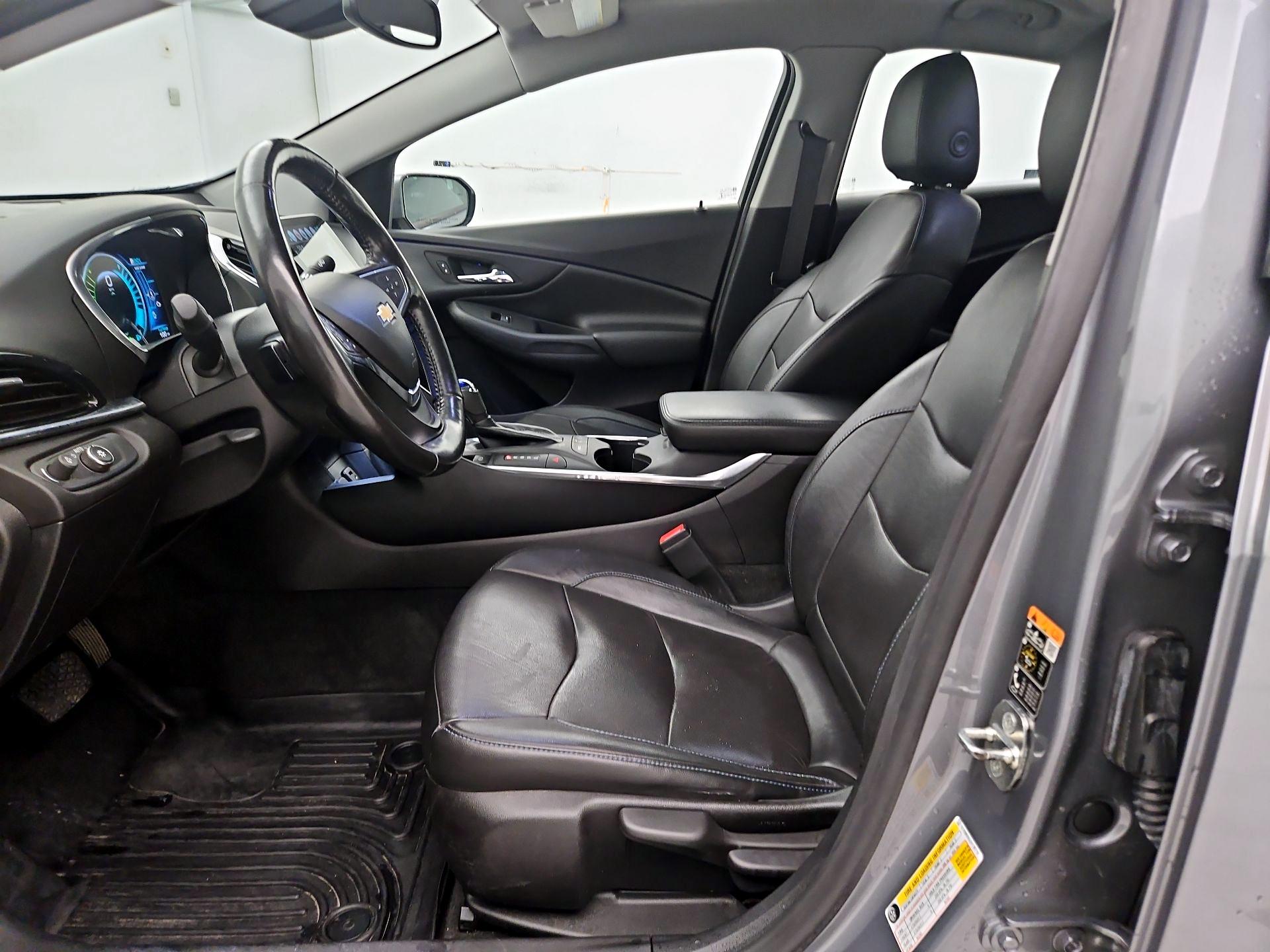 Thumbnail: 2018 Chevrolet Volt - 11