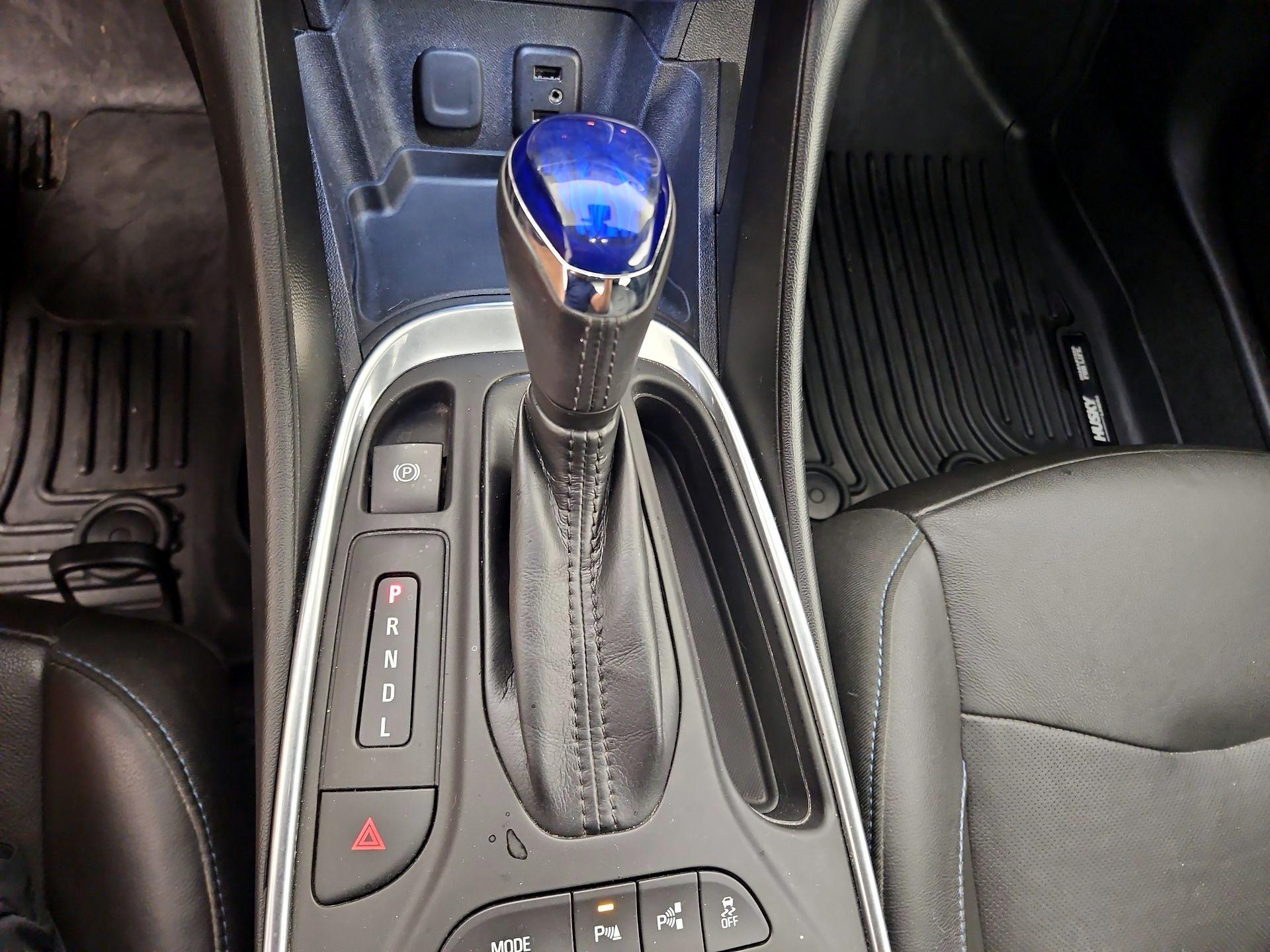 Thumbnail: 2018 Chevrolet Volt - 17