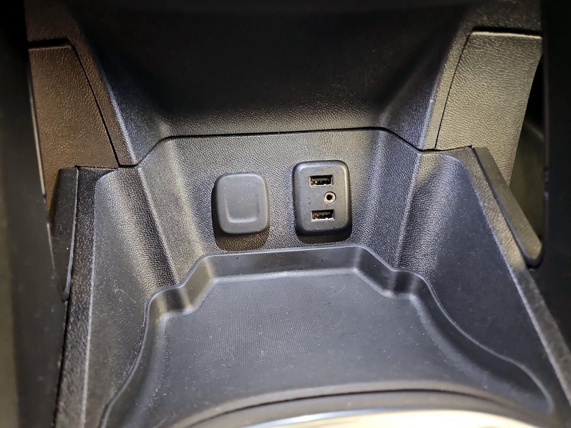 Thumbnail: 2018 Chevrolet Volt - 18