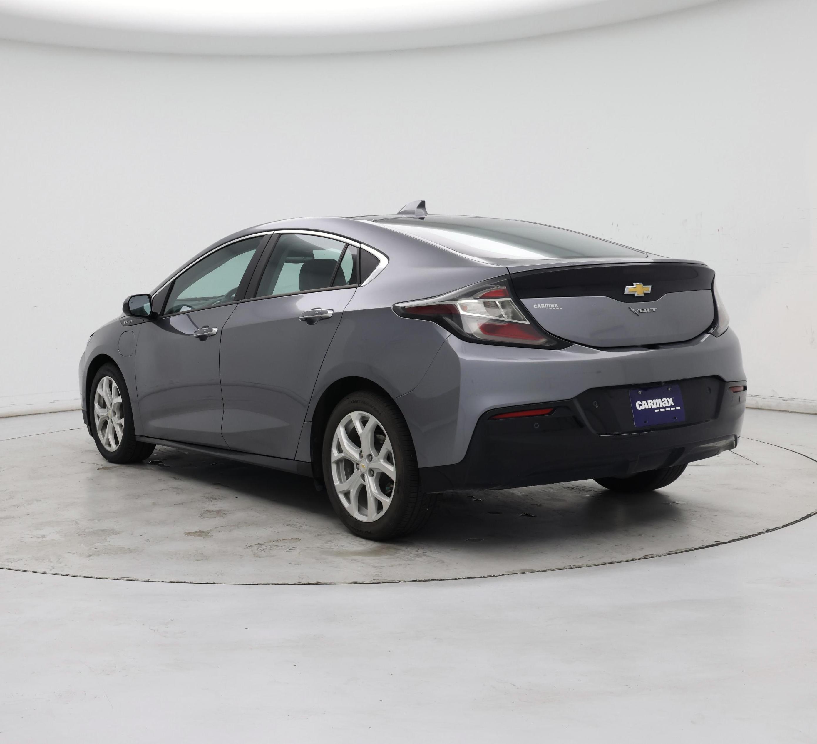 Thumbnail: 2018 Chevrolet Volt - 2