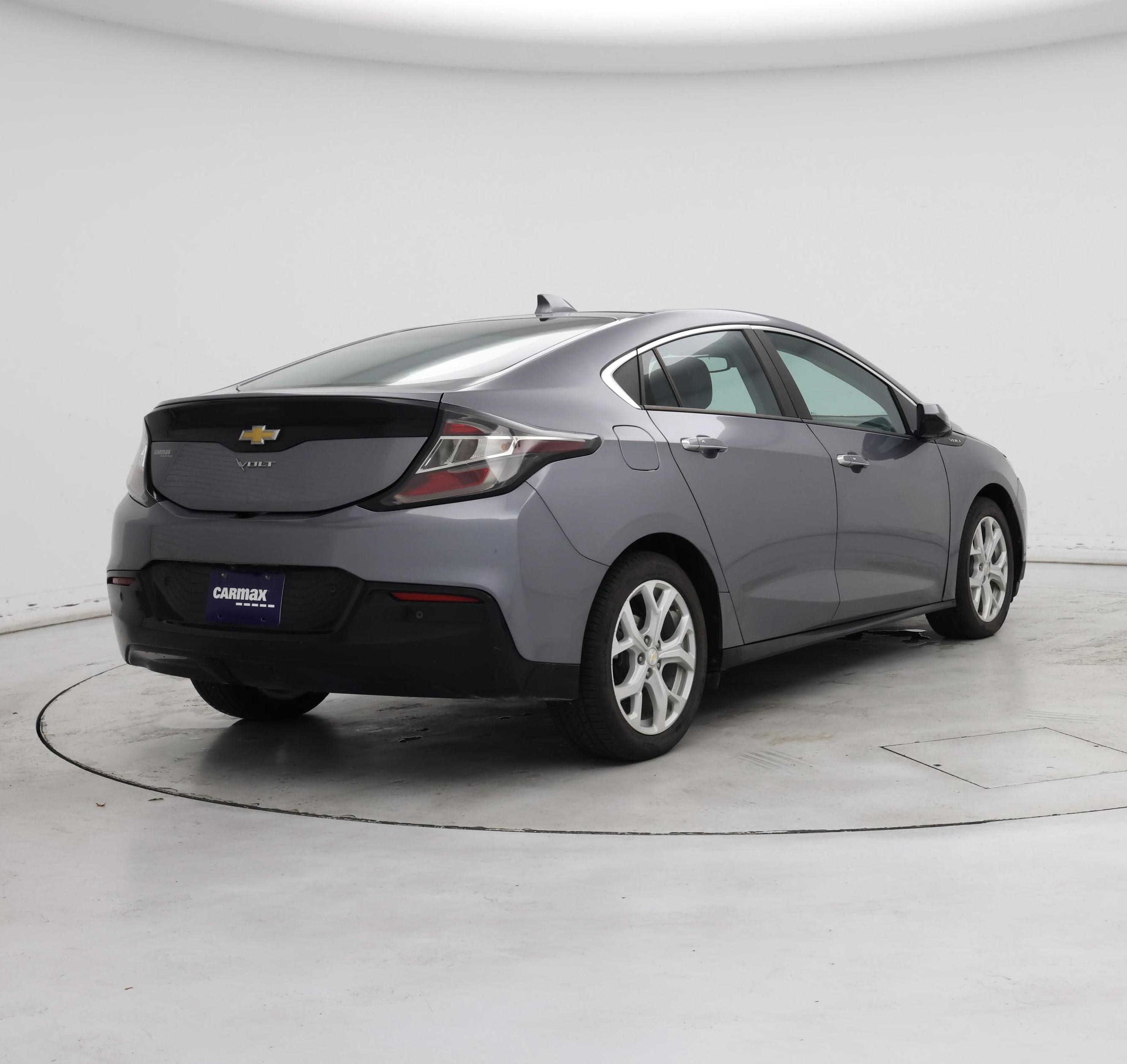 Thumbnail: 2018 Chevrolet Volt - 8