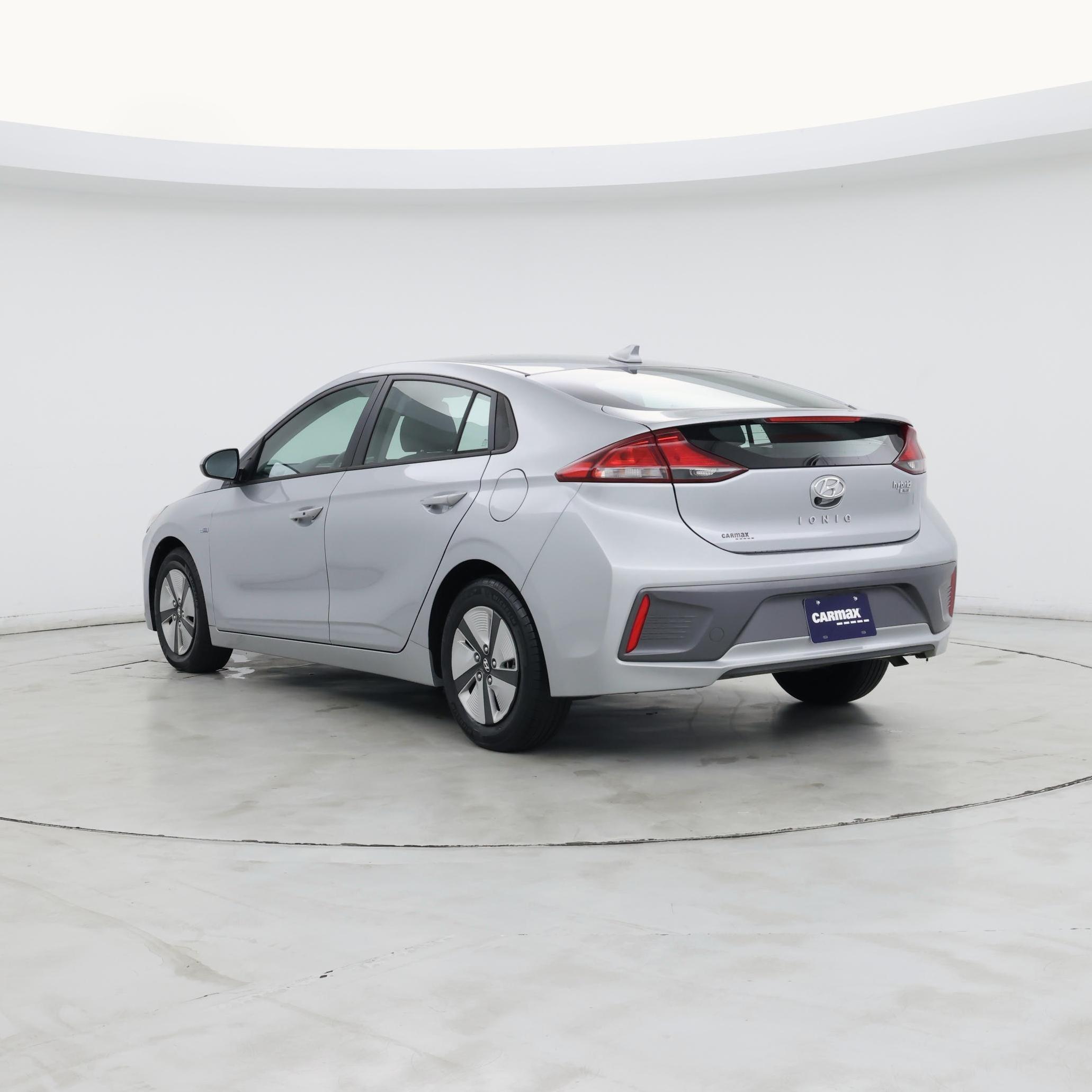 Thumbnail: 2020 Hyundai Ioniq - 2
