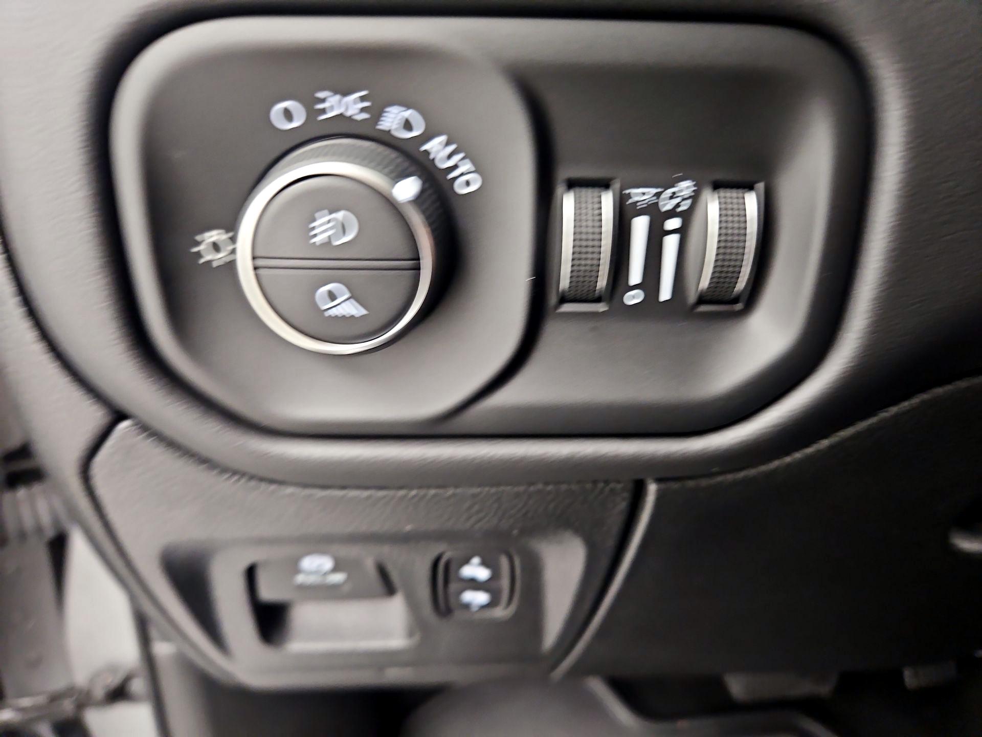 Thumbnail: 2023 RAM 1500 - 13