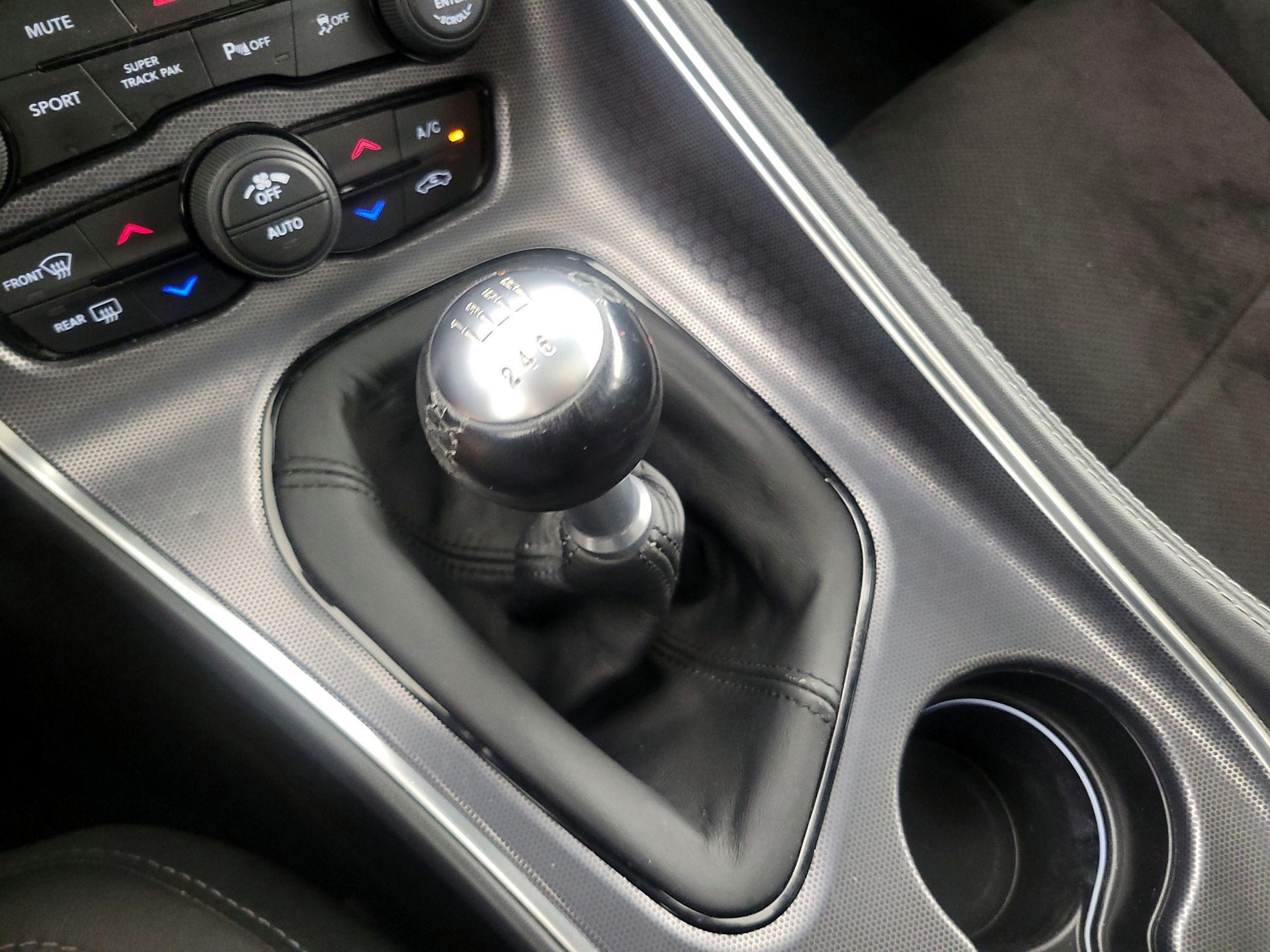 Thumbnail: 2018 Dodge Challenger - 17