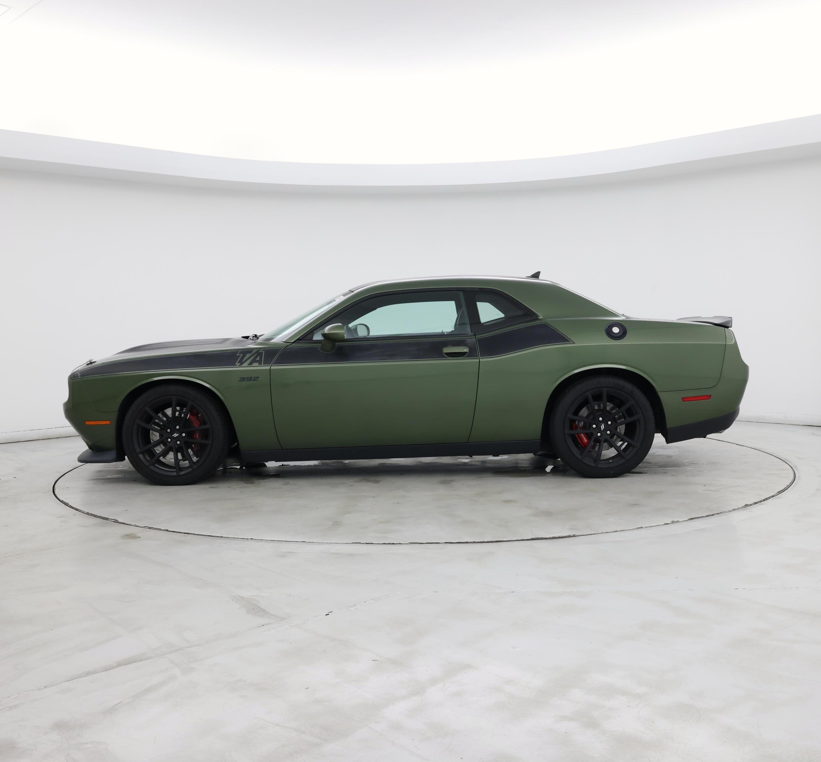 Thumbnail: 2018 Dodge Challenger - 3