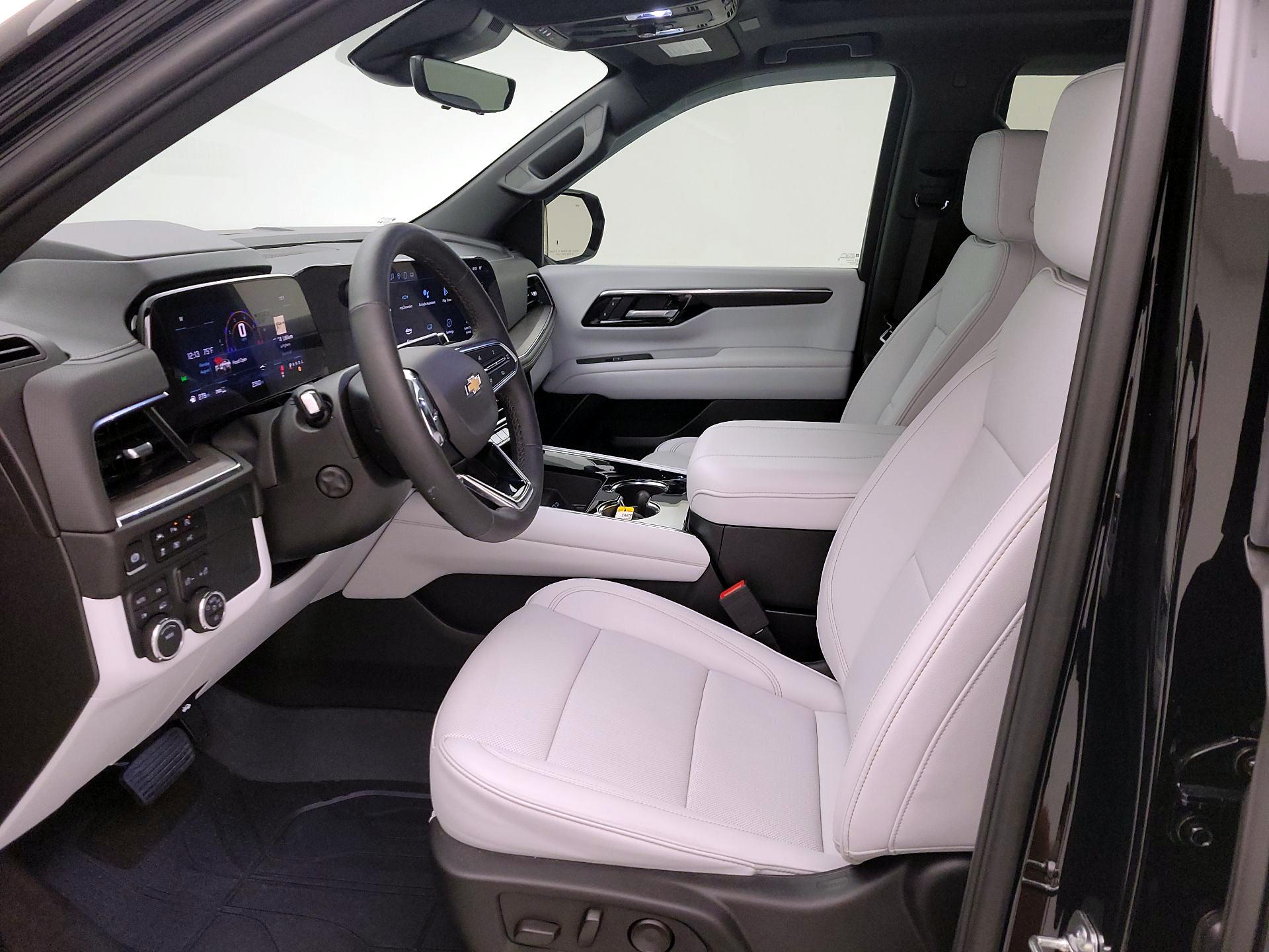 Thumbnail: 2025 Chevrolet Suburban - 11
