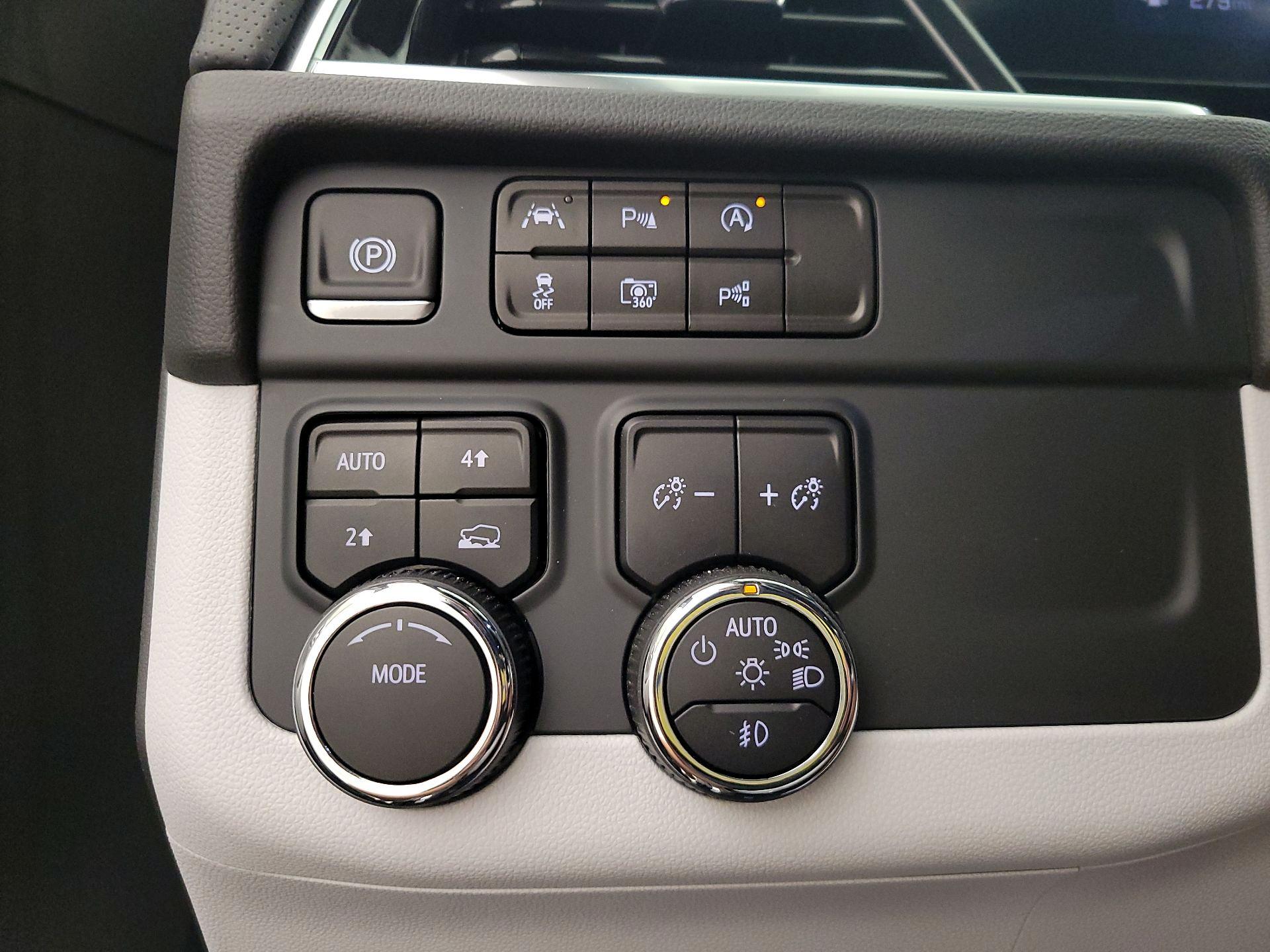 Thumbnail: 2025 Chevrolet Suburban - 13