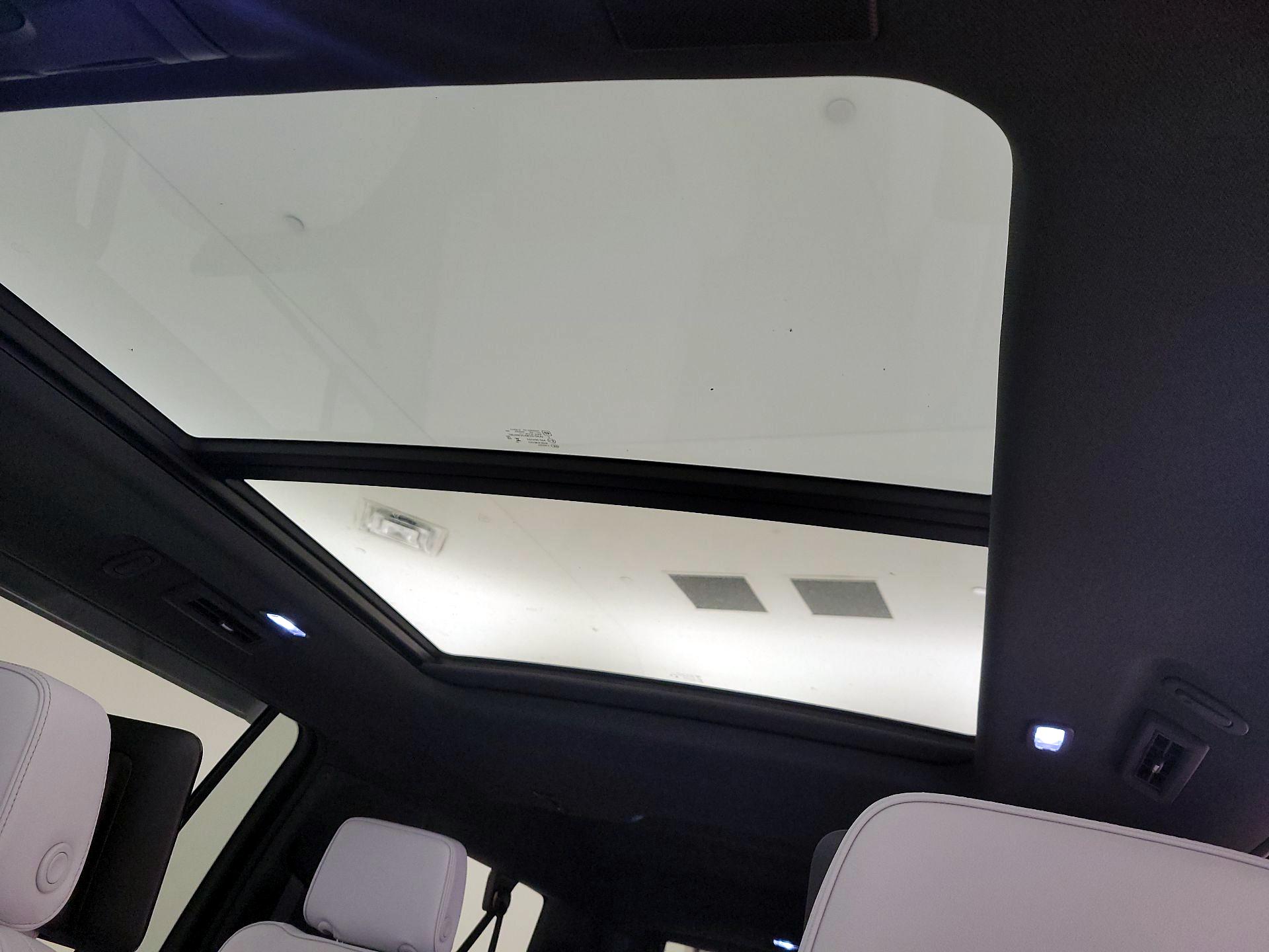 Thumbnail: 2025 Chevrolet Suburban - 19