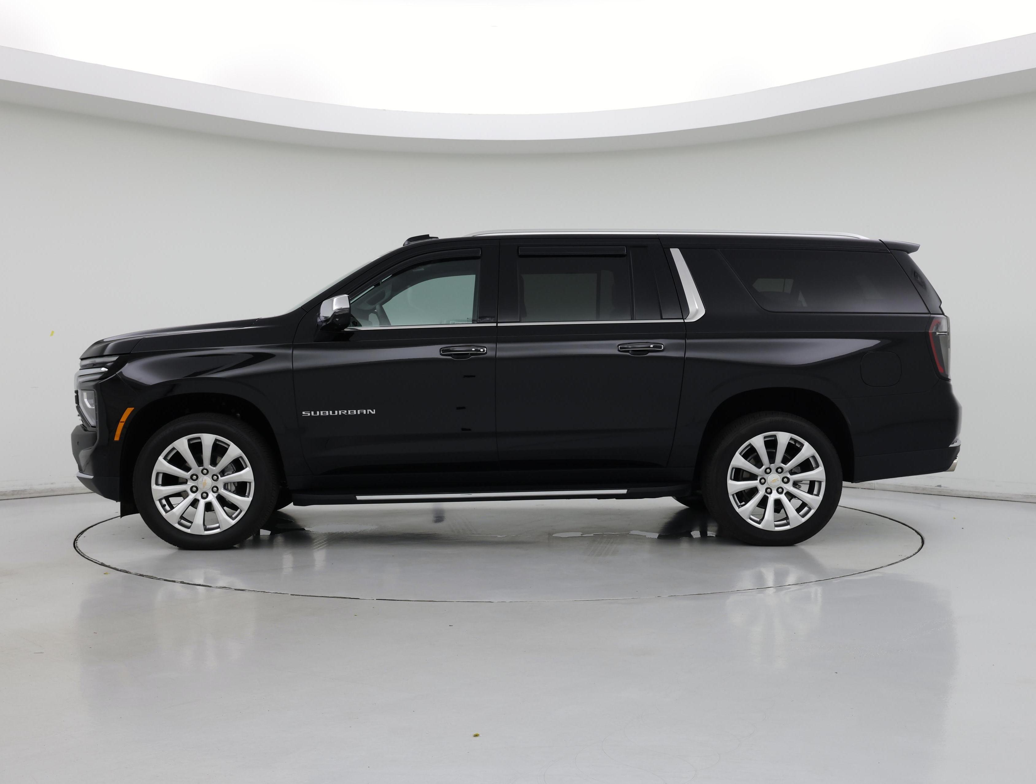 Thumbnail: 2025 Chevrolet Suburban - 3